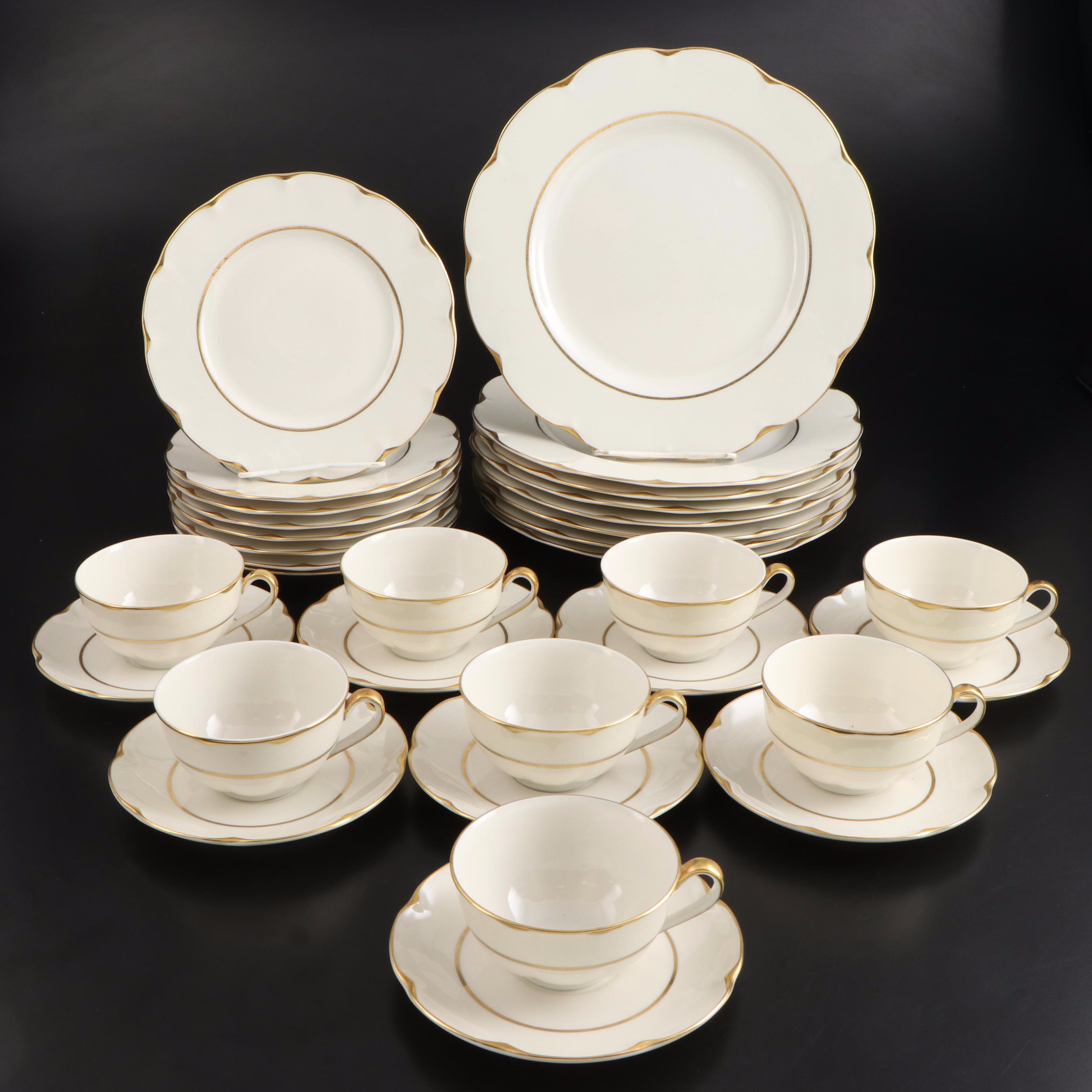 Theodore Haviland "Concorde" Porcelain Dinnerware, Mid-20th Century