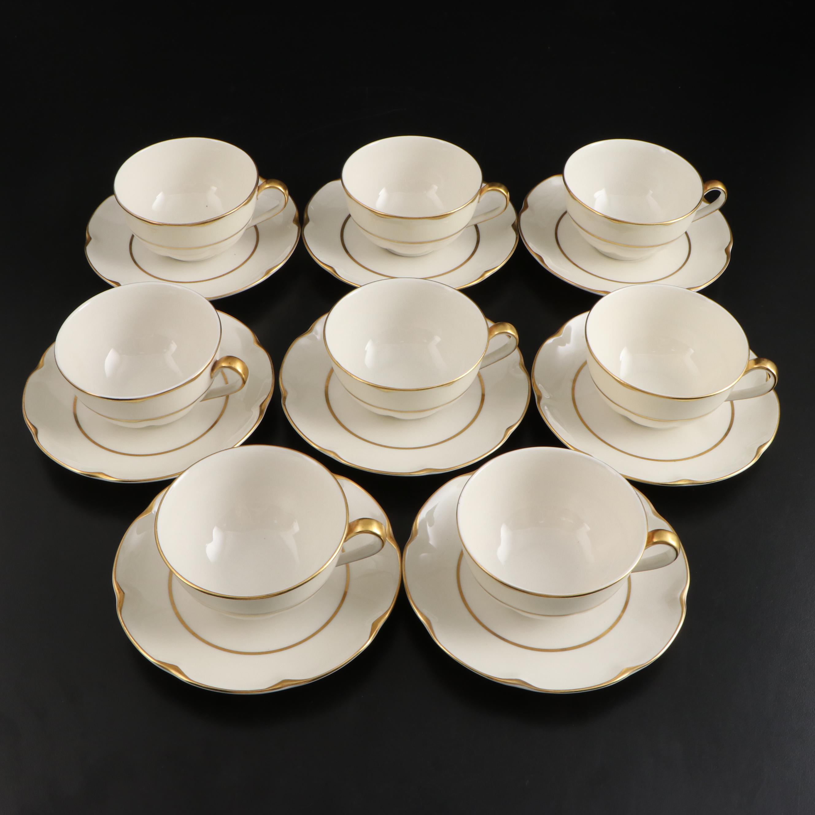 Theodore Haviland "Concorde" Porcelain Dinnerware, Mid-20th Century