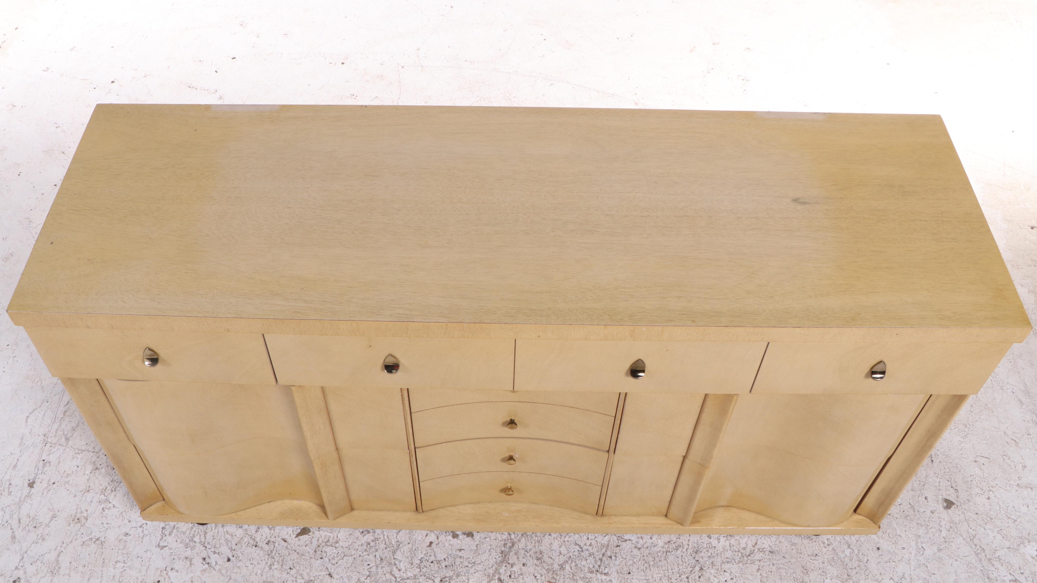 Kent Coffey Style Mid Century Modern Blonde Wood Ten-Drawer Dresser