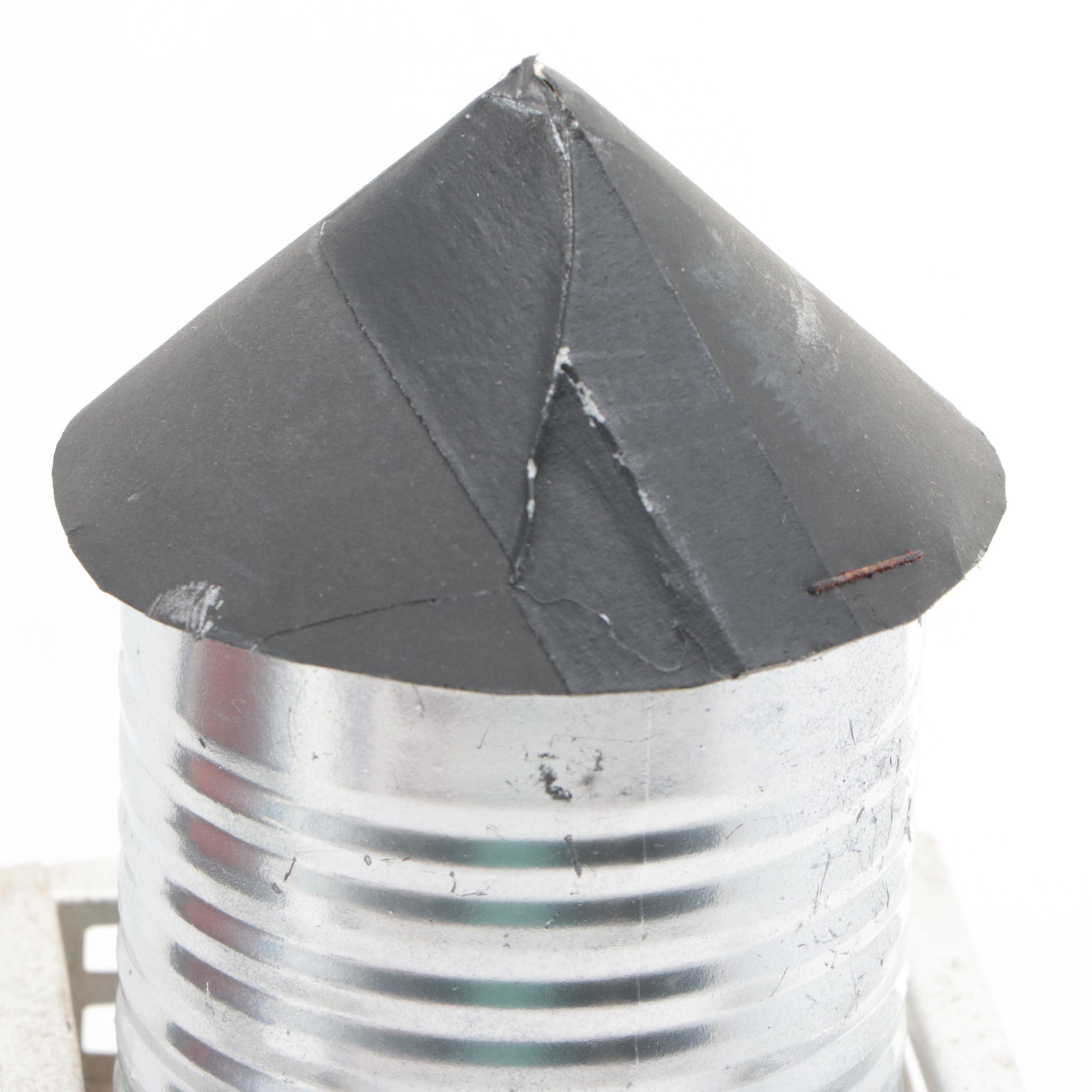 Marx Girard Train Station with Lionel No.1045 Flagman and Other Accessories