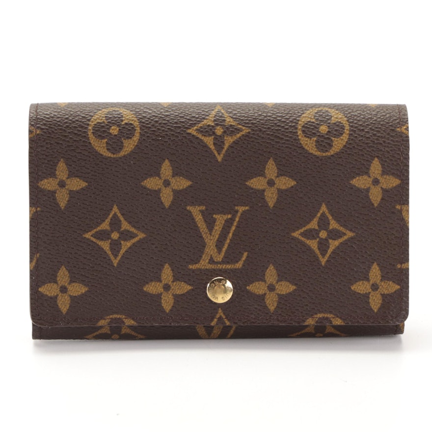 Louis Vuitton Wallet in Monogram Canvas