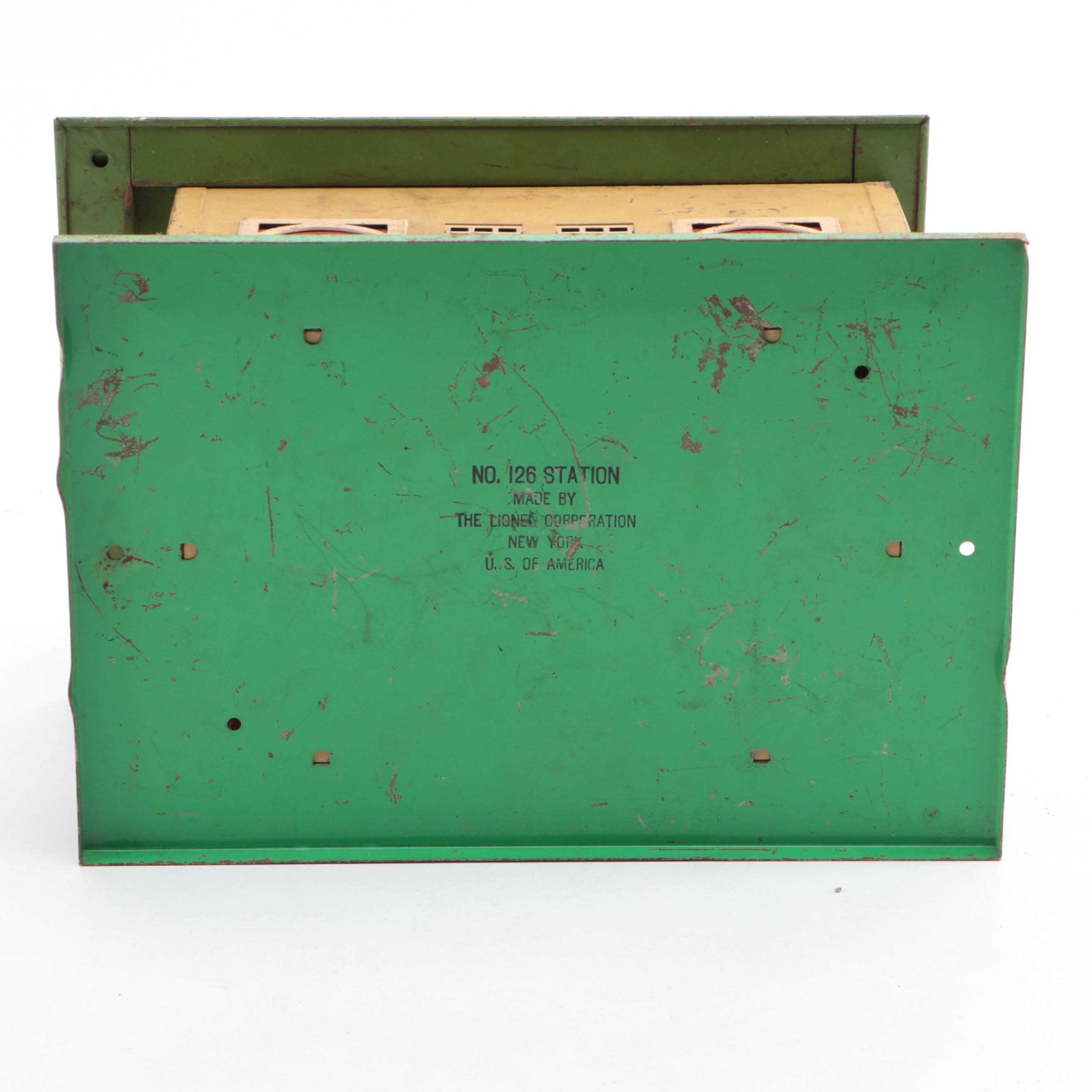 Lionel No.126 Station with Other Operating Accessories, Mid to Late 10th Century