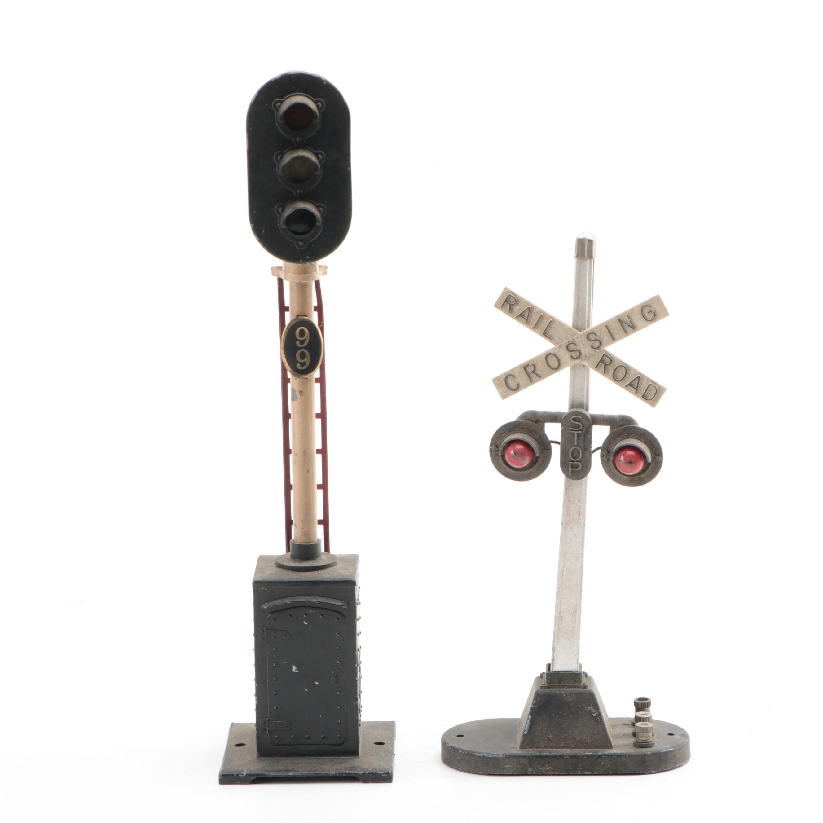 Lionel No.126 Station with Other Operating Accessories, Mid to Late 10th Century