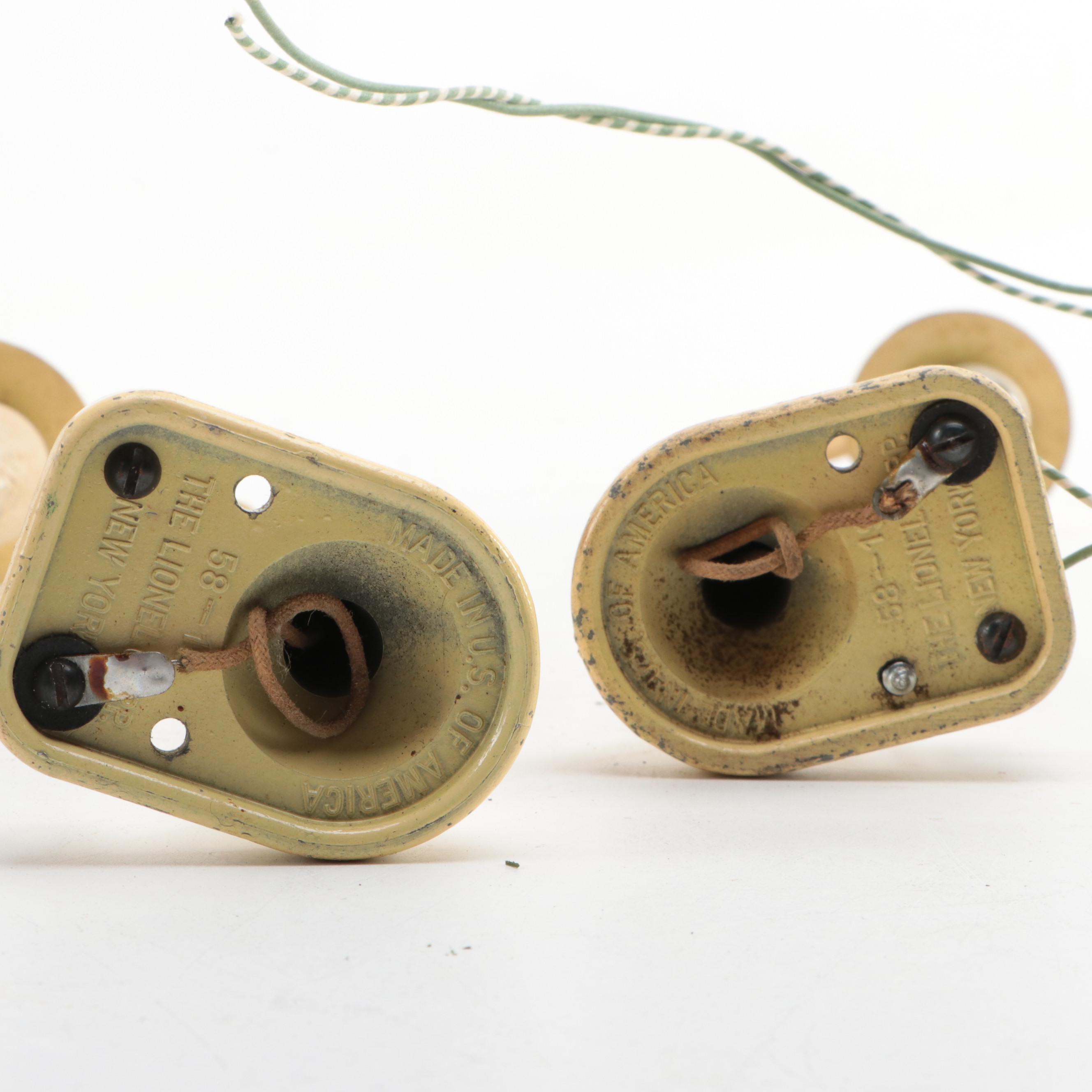 Lionel No.126 Station with Other Operating Accessories, Mid to Late 10th Century