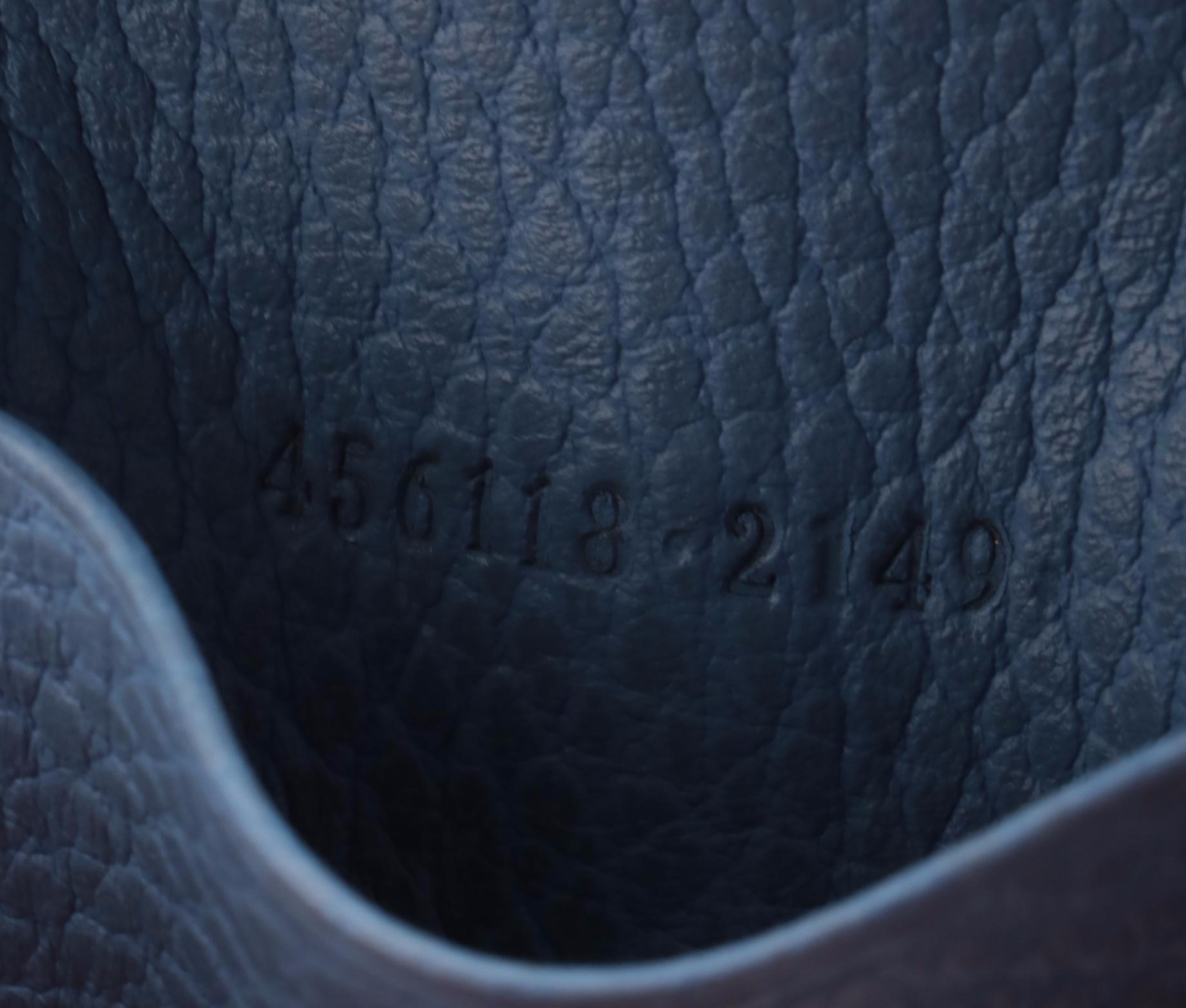 Gucci GG Marmont 6-Ring Key Case  in Pebbled Leather