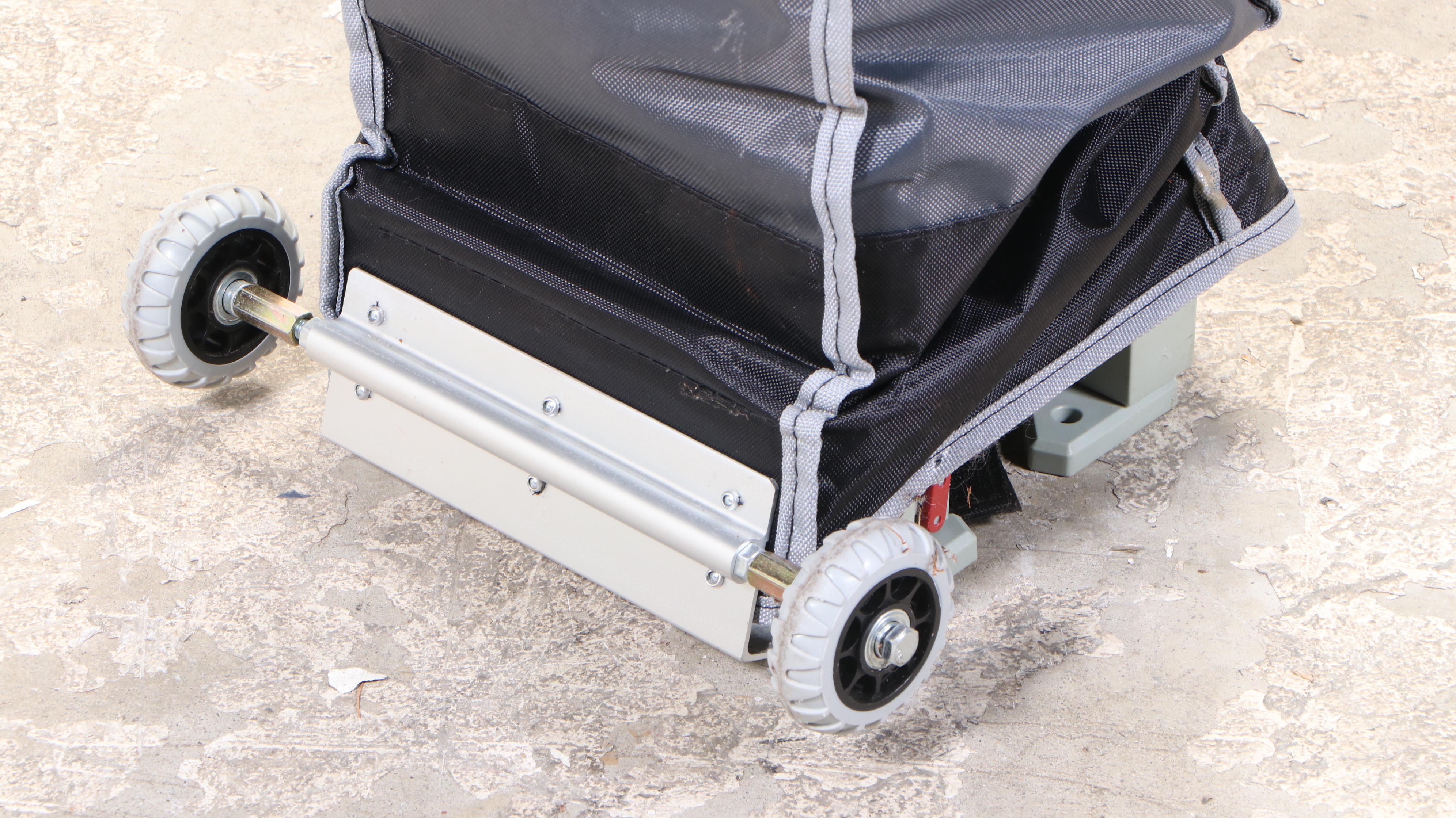 Expanding Metal Tent Frame with Carrier