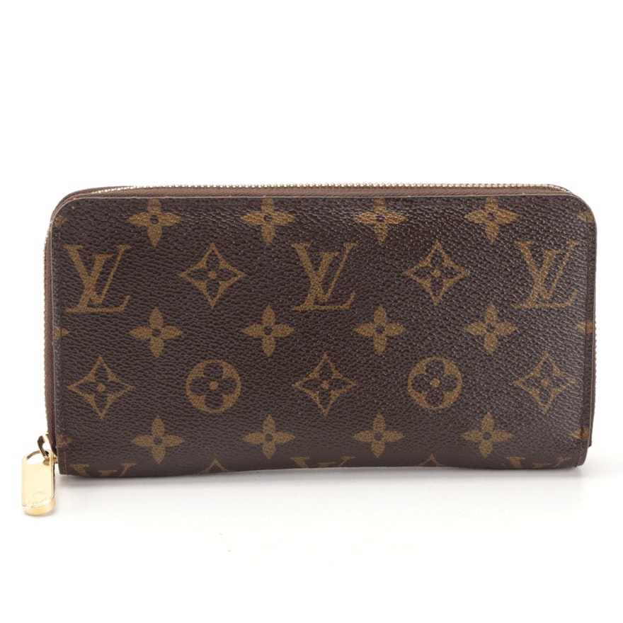 Louis Vuitton Zippy Wallet in Monogram Canvas