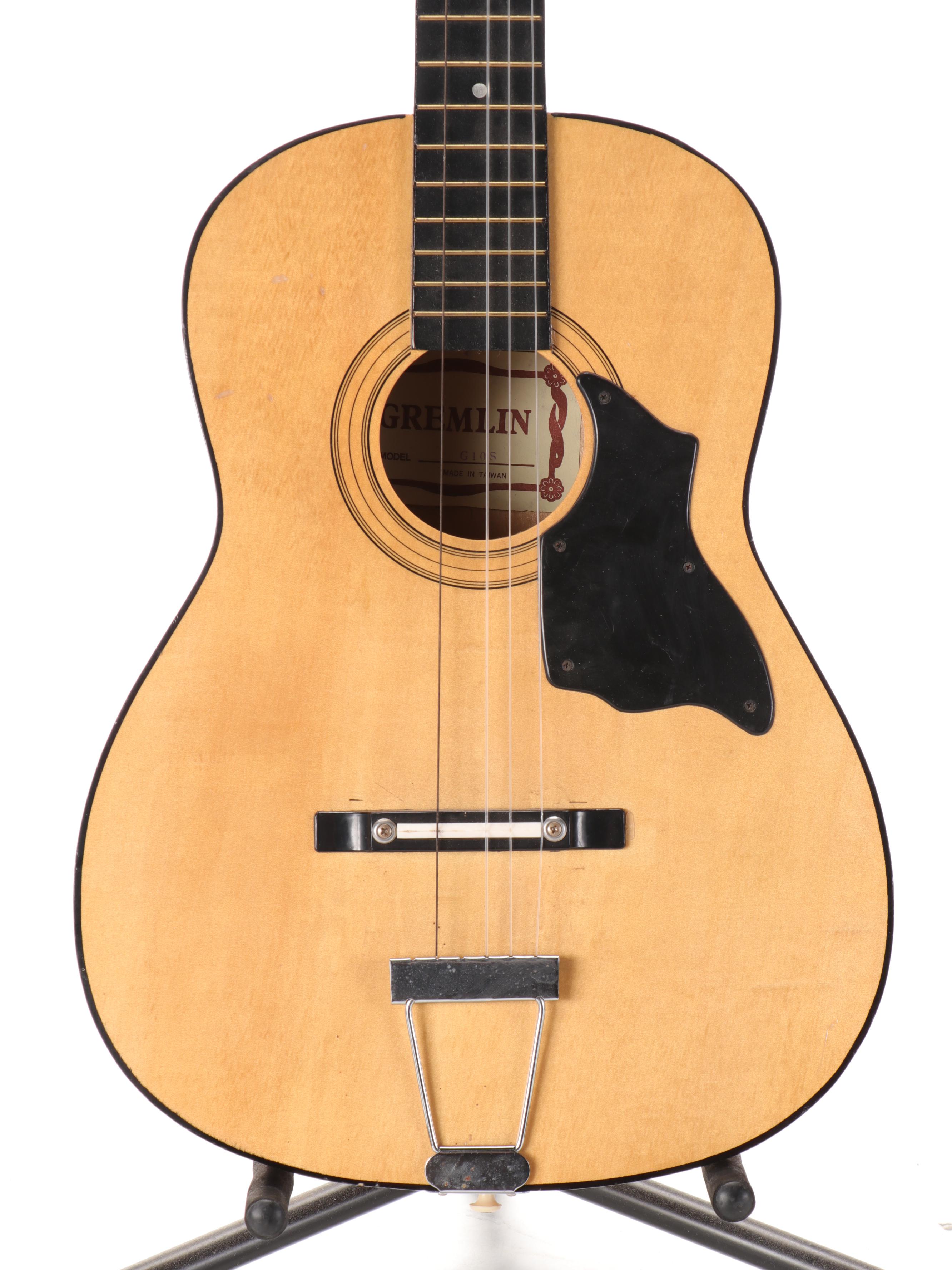 Gremlin Model G10S Classical Acoustic Guitar