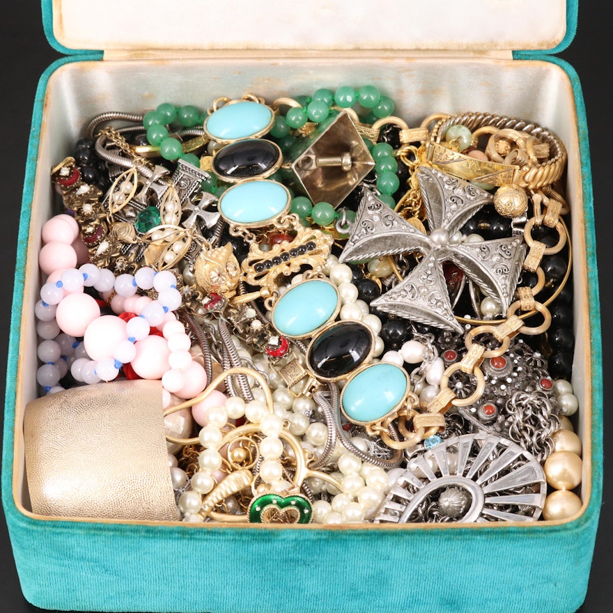 Uncommon Discoveries: Jewelry Collection