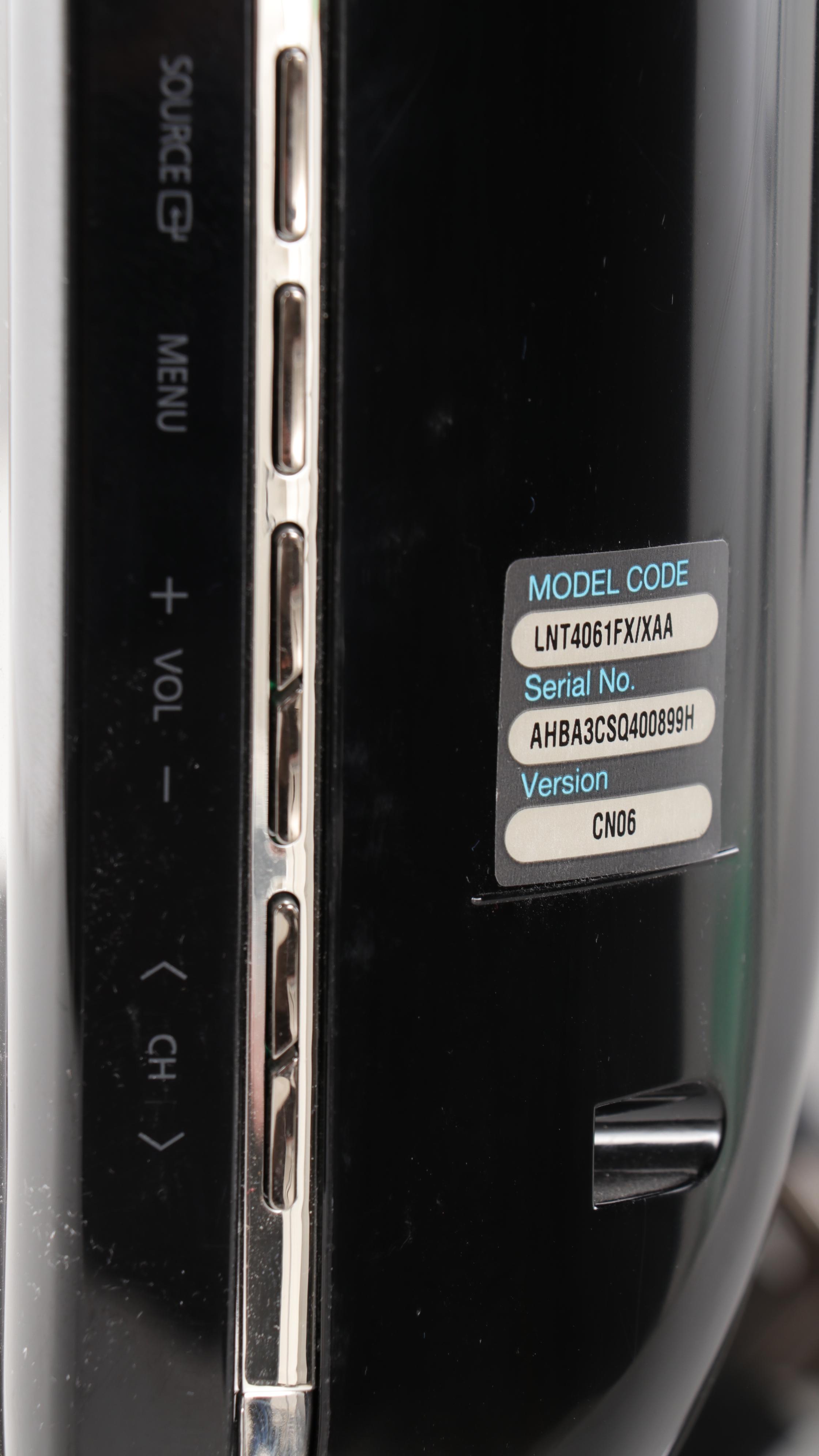 Samsung 40" 1080p Flat-Panel LCD Television with Remote