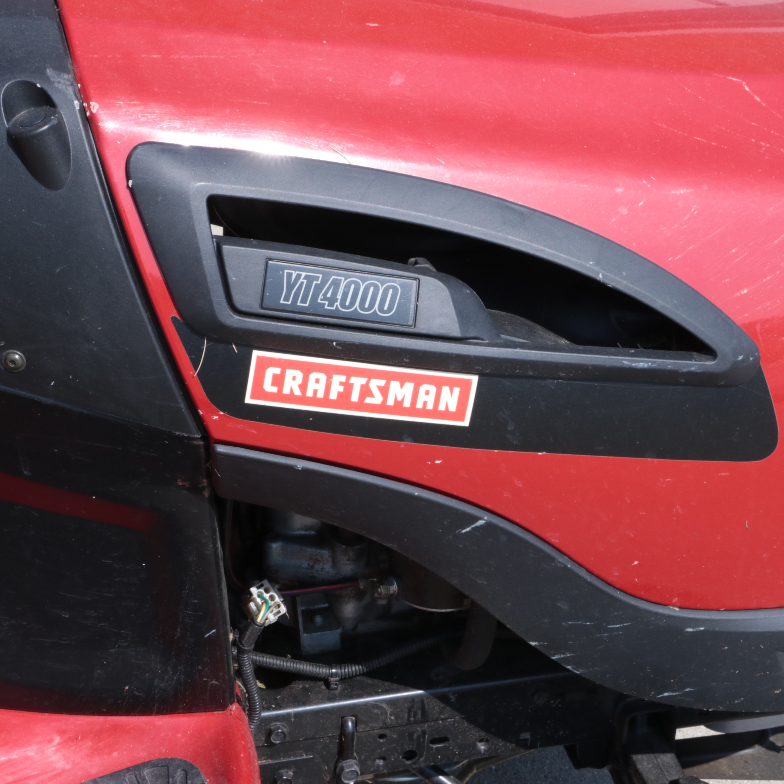 Craftsman 42" YT4000 Gas Powered 24HP Lawn Tractor Riding Mower