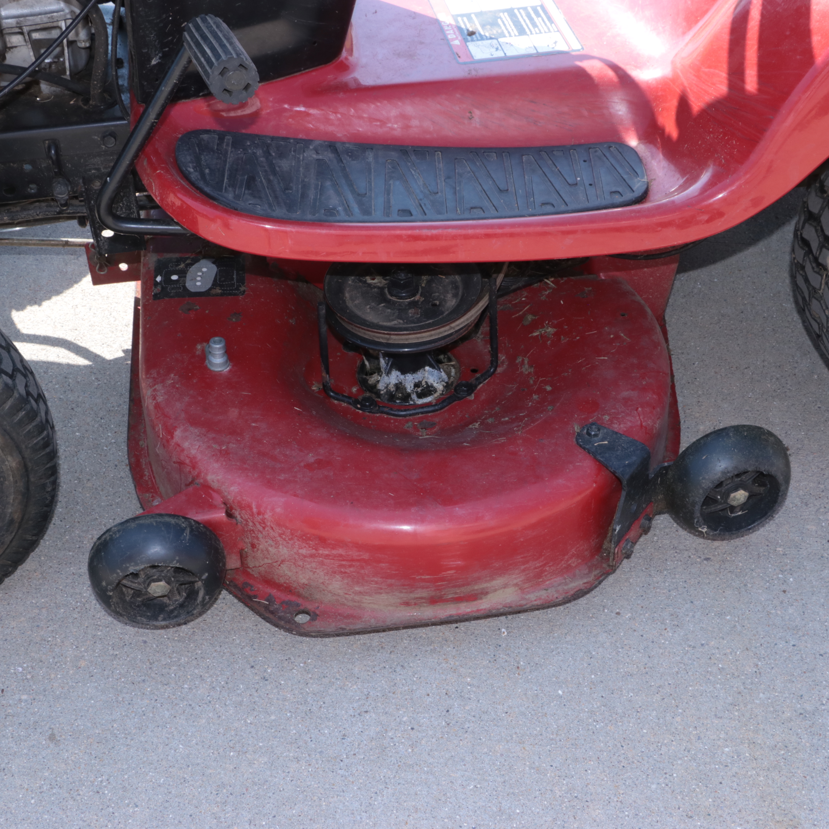 Craftsman 42" YT4000 Gas Powered 24HP Lawn Tractor Riding Mower