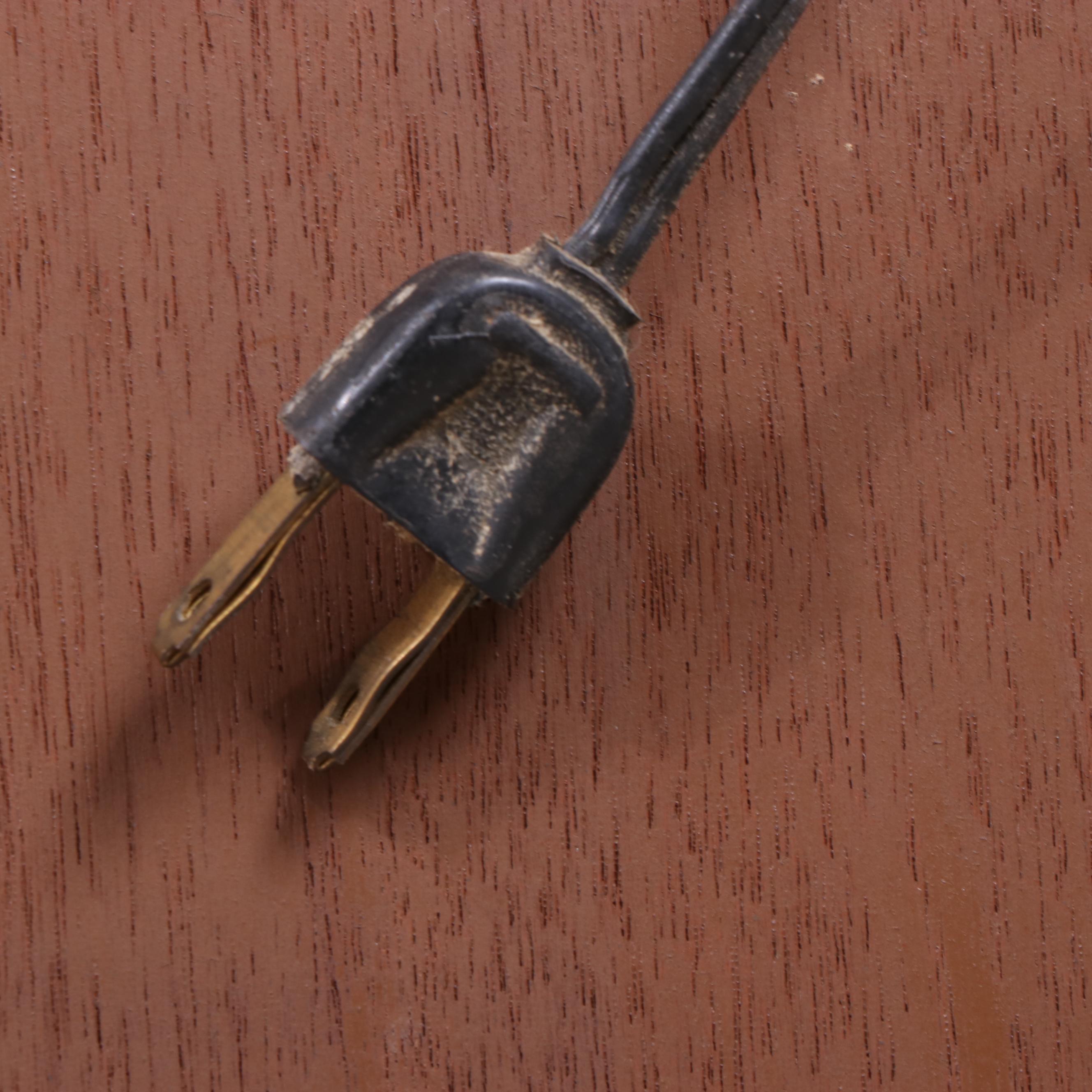 Drexel "Viewpoint 70" Mid Century Modern Walnut Gentleman's Chest