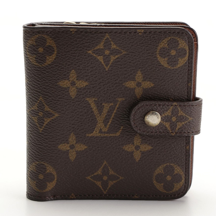 Louis Vuitton Compact Snap Wallet in Monogram Canvas