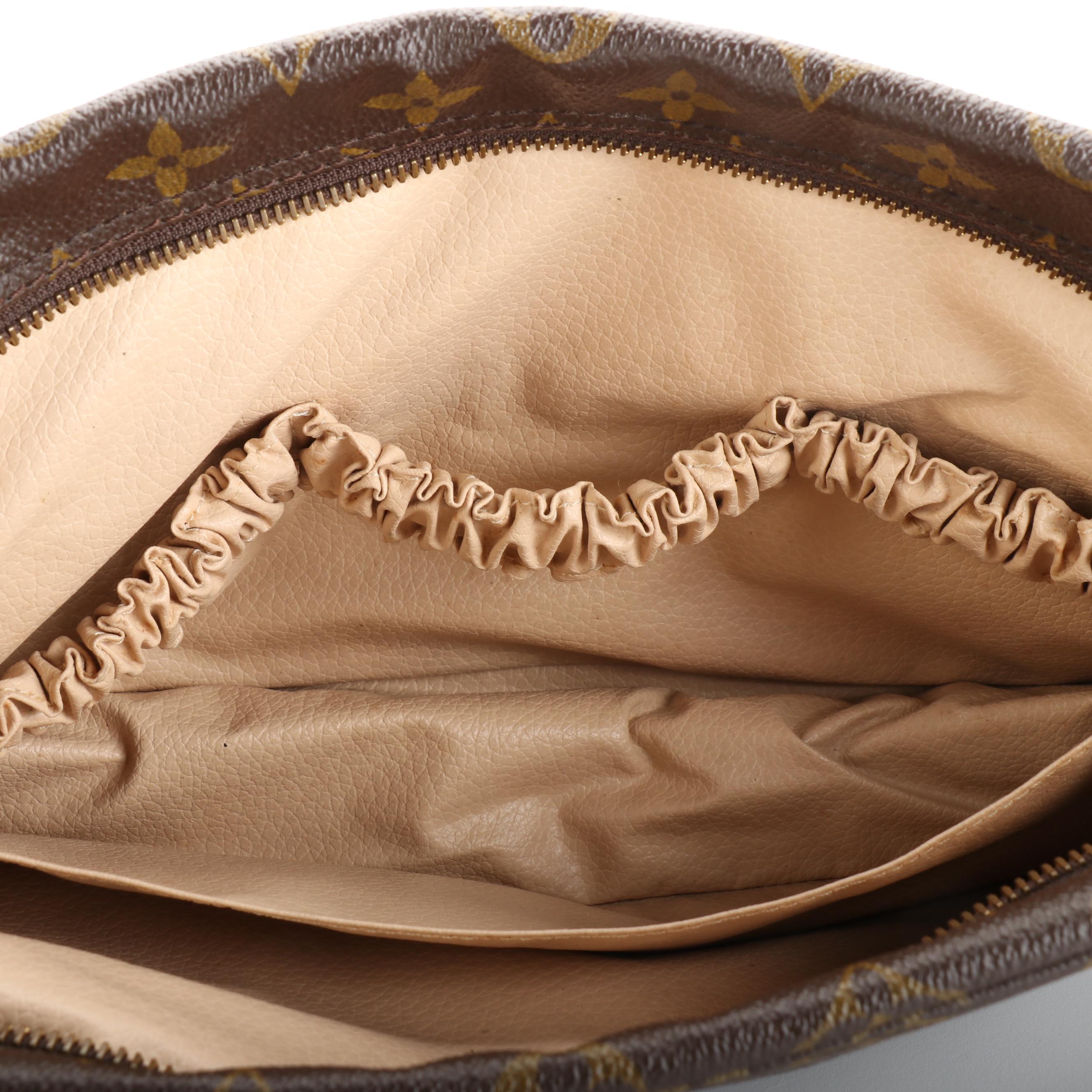 Louis Vuitton Trousse Toilette 28 in Monogram Canvas