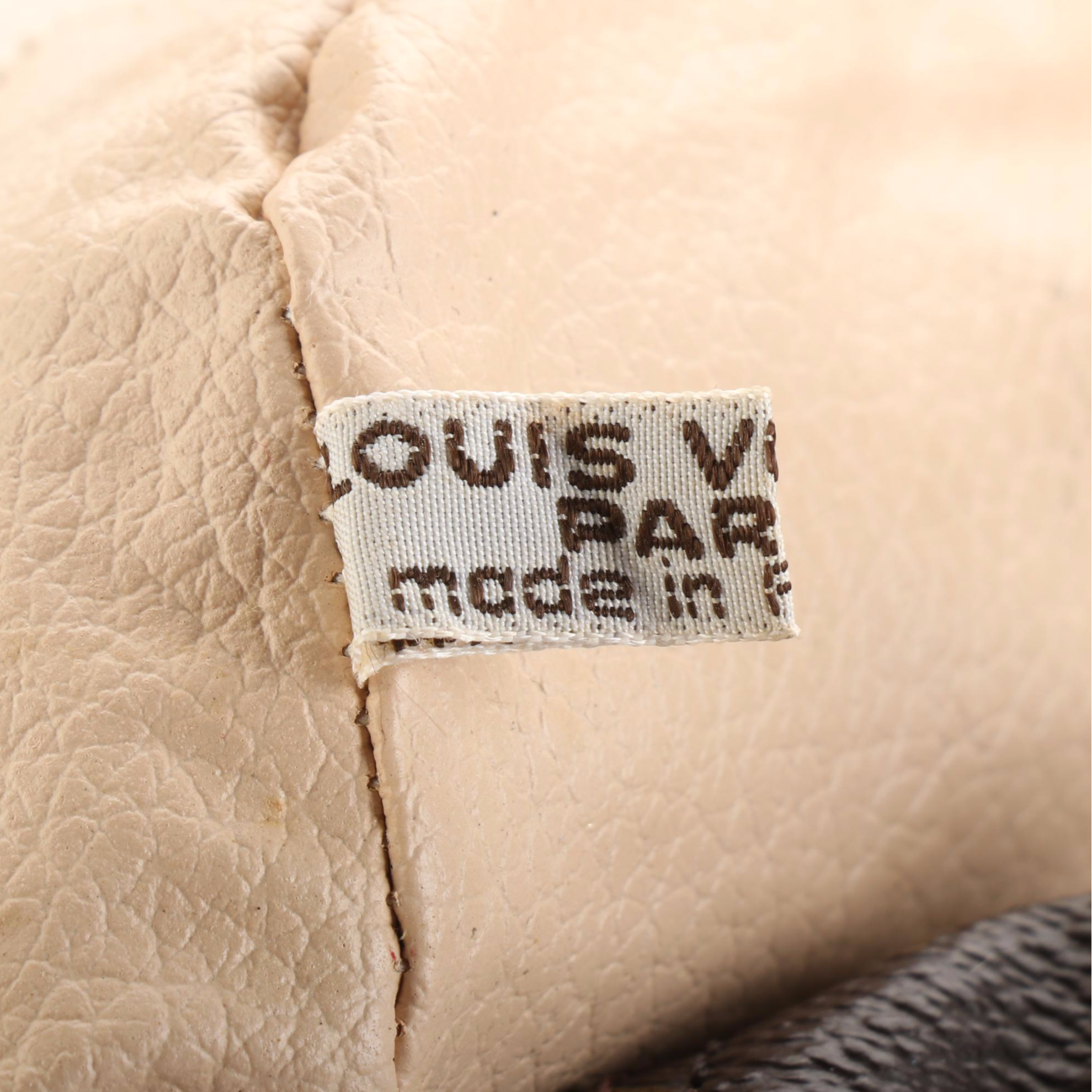 Louis Vuitton Trousse Toilette 28 in Monogram Canvas