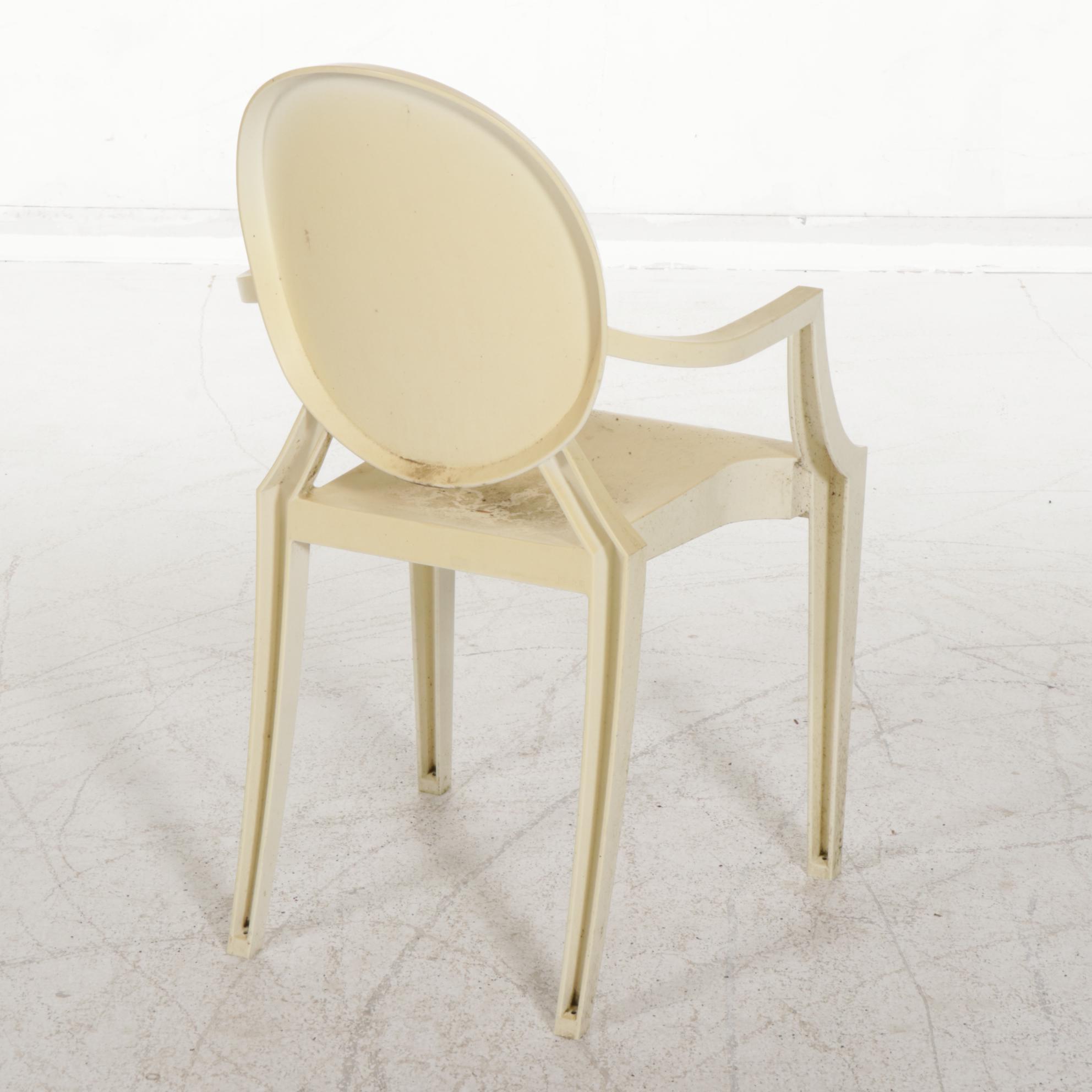 Four Louis Ghost S+ARCK by Kartell Plastic Chairs with PE Rattan Folding Table