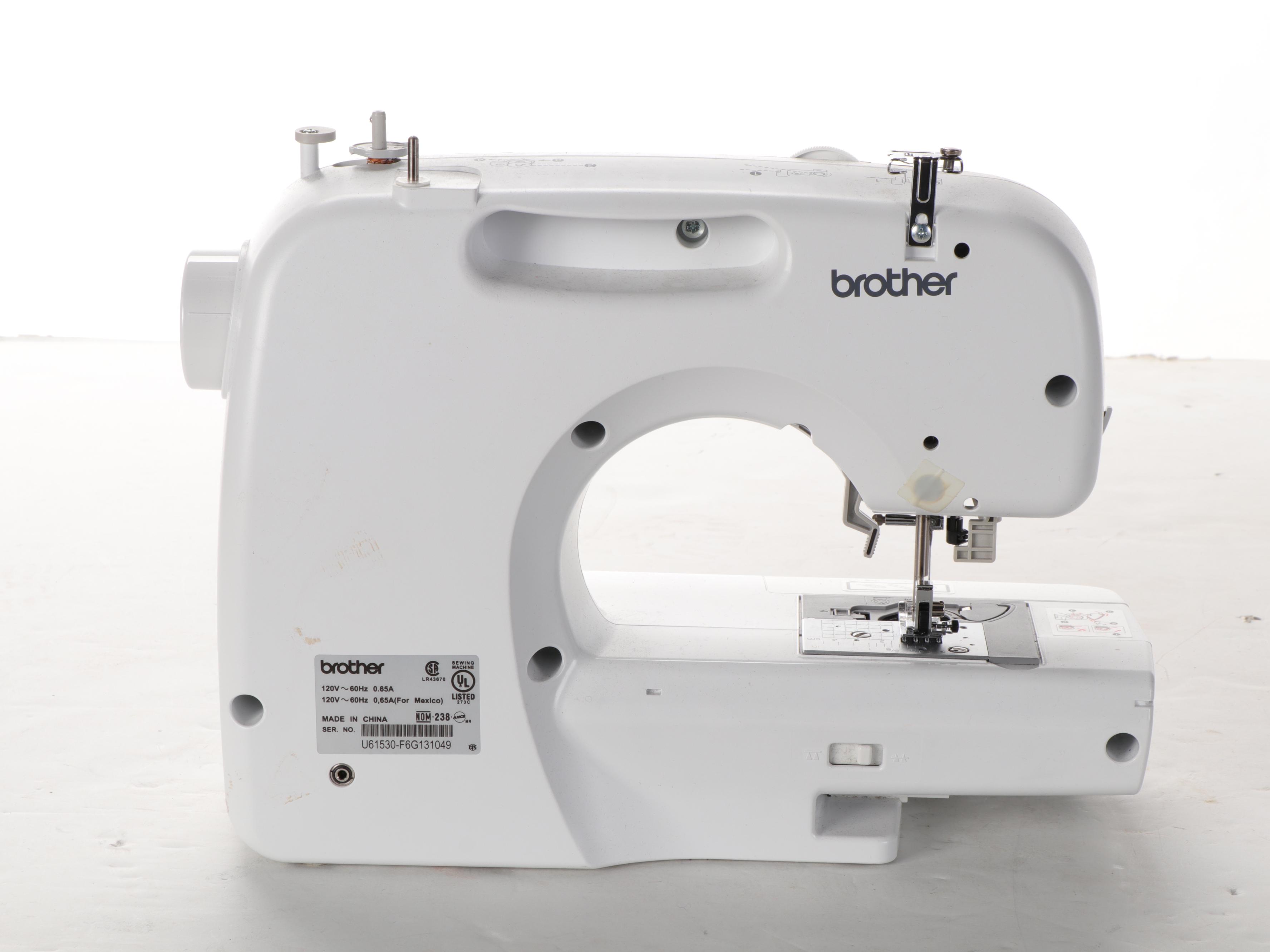 Brother CS-6000i Digital Computerized Sewing Machine With Accessories