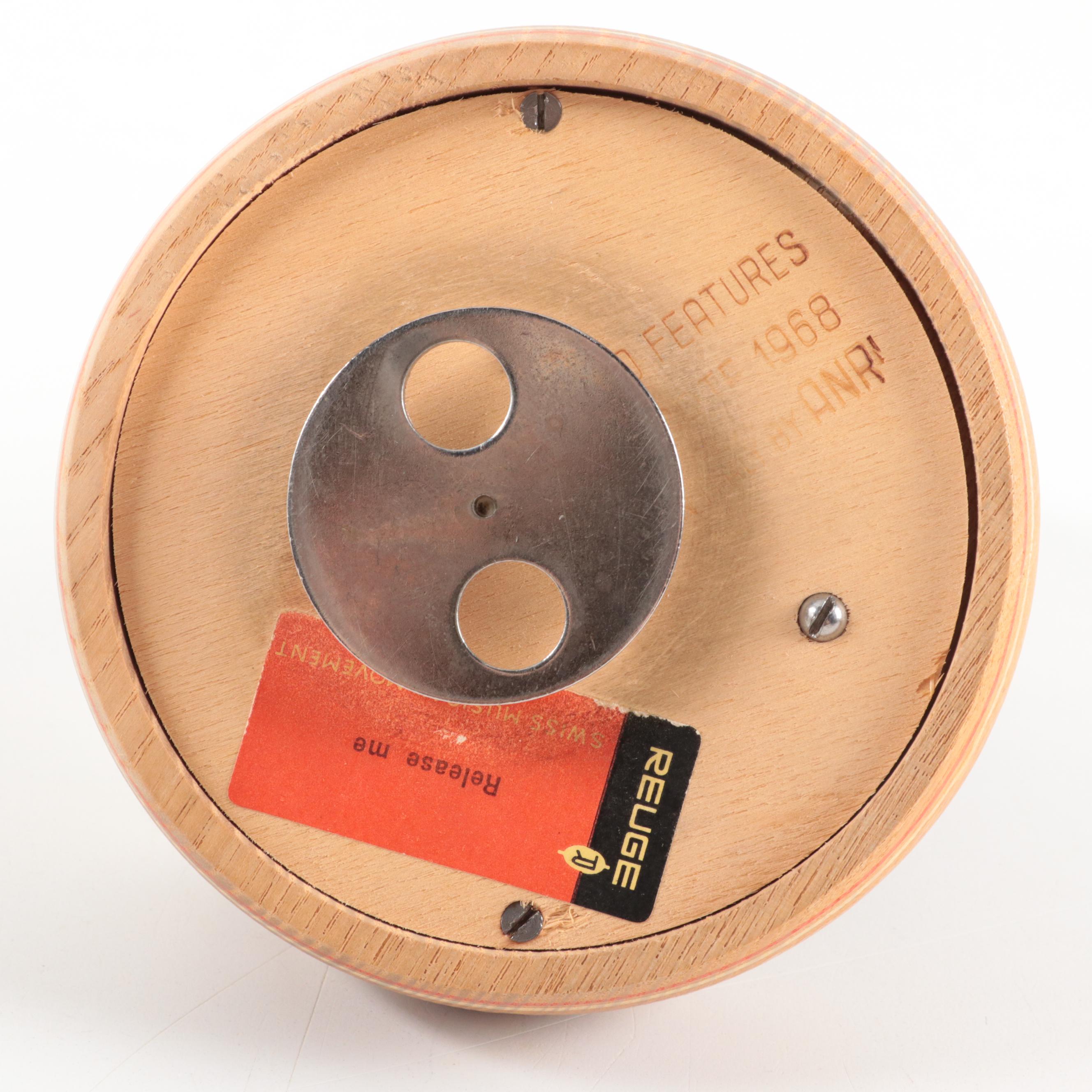 Reuge "Release Me" Wooden Peanuts Music Figure