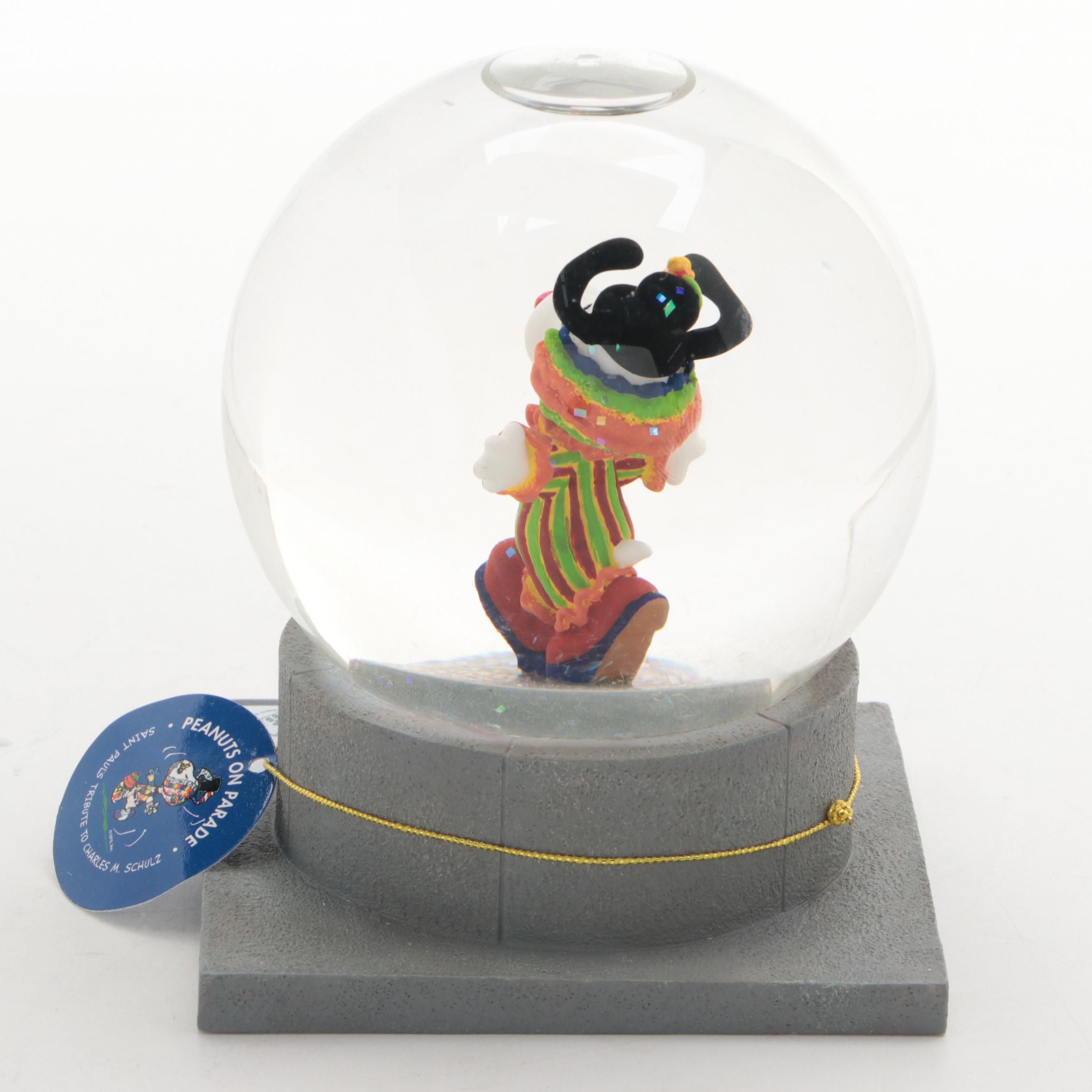 Westland Peanuts on Parade "Clowning Around" Snoopy Snow Globe