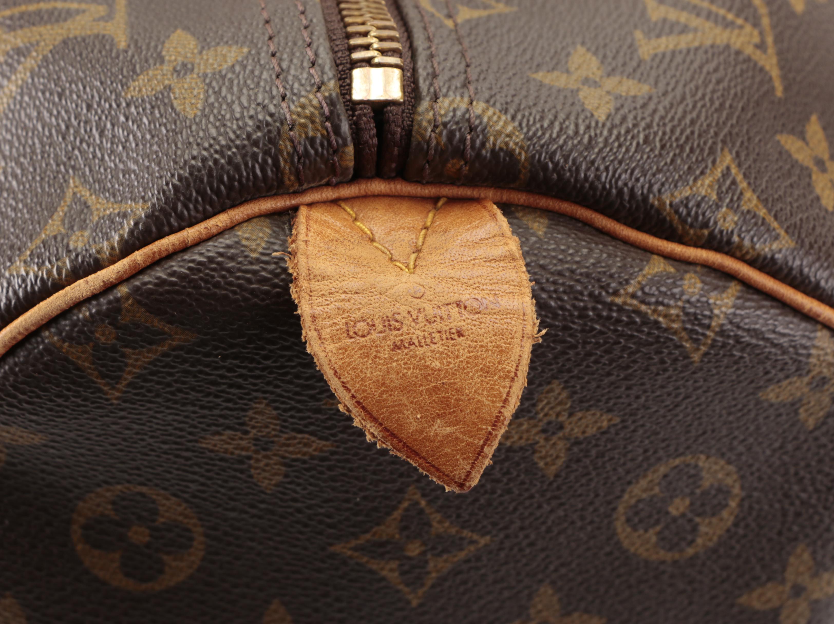 Louis Vuitton Malletier Keepall 55 Duffle Bag in Monogram Canvas