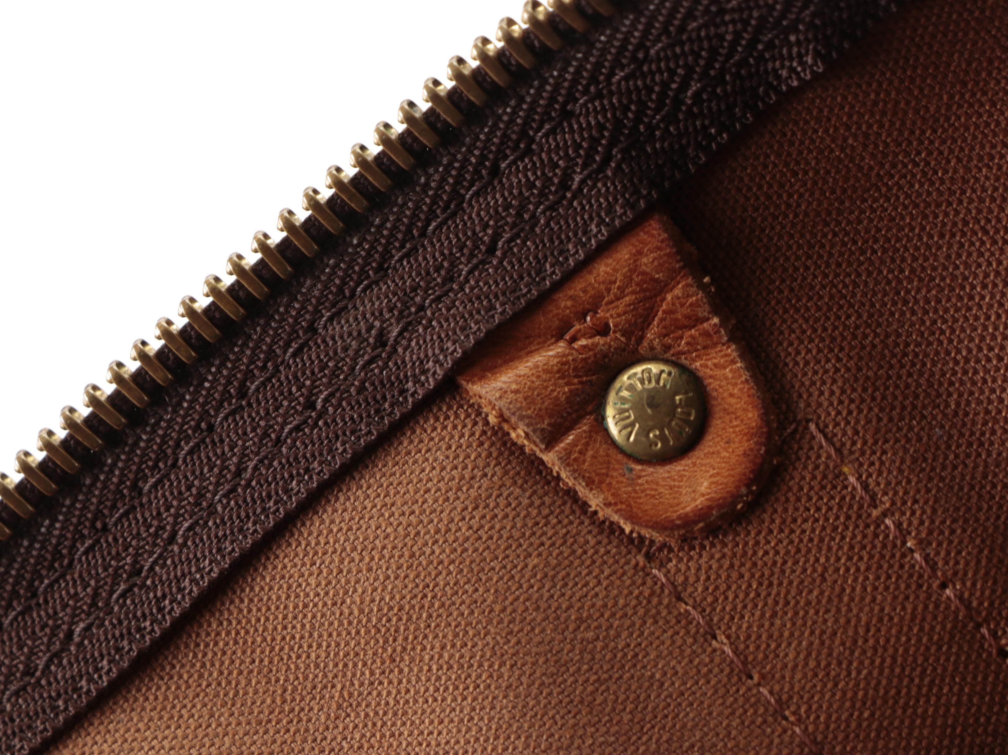 Louis Vuitton Malletier Keepall 55 Duffle Bag in Monogram Canvas