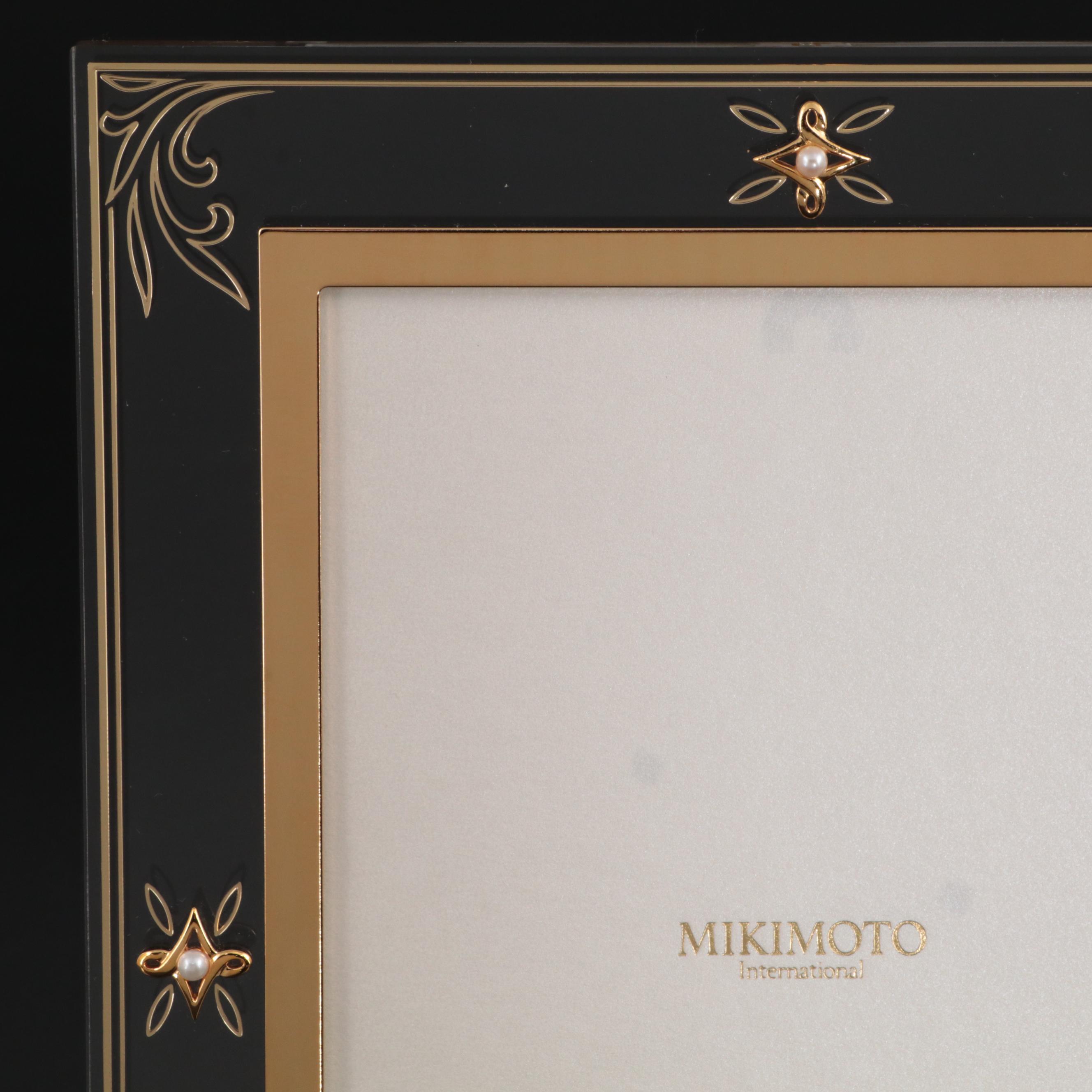 Mikimoto International Table Top Frame with Cultured Pearls