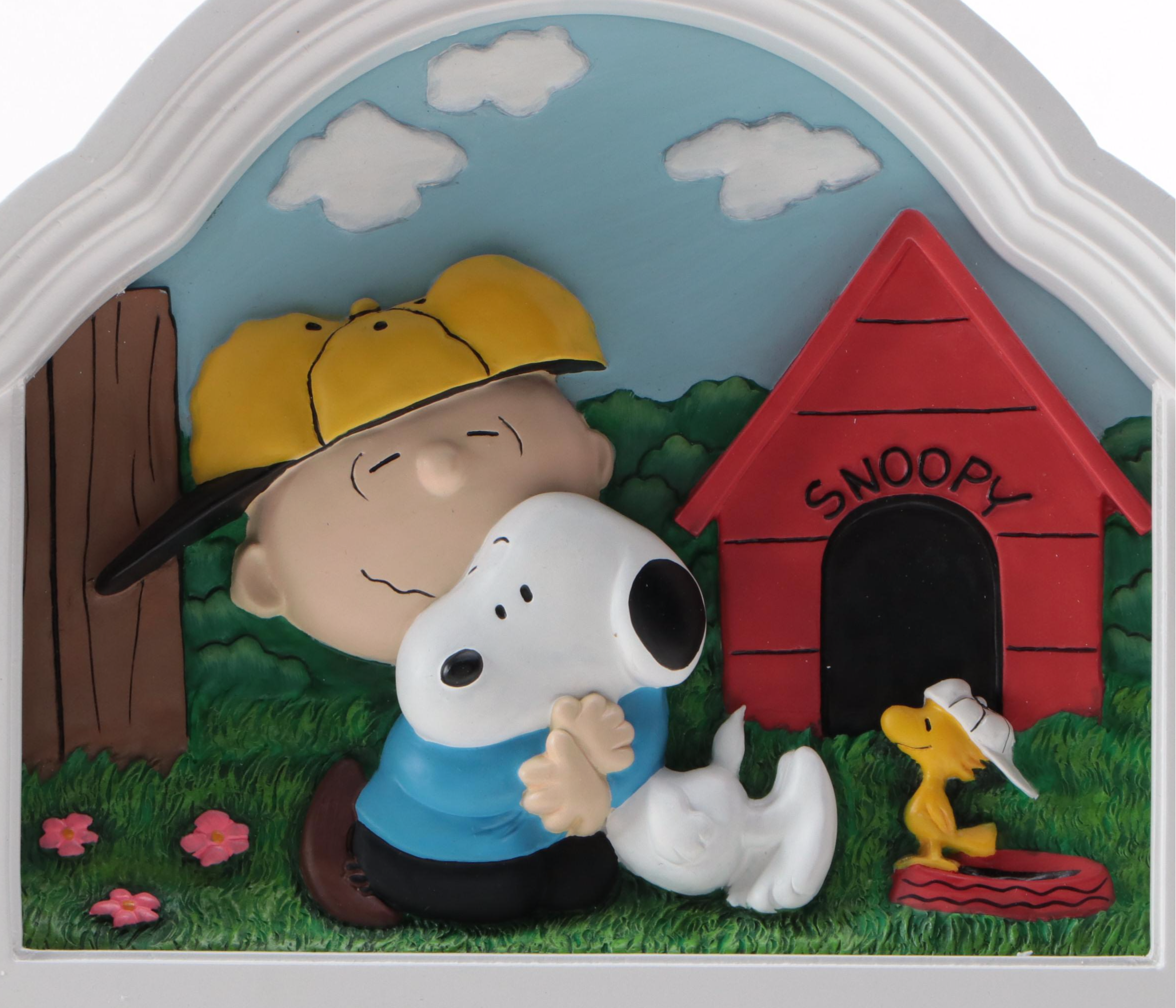 Danbury Mint Peanuted Battery Operated Wall Clock