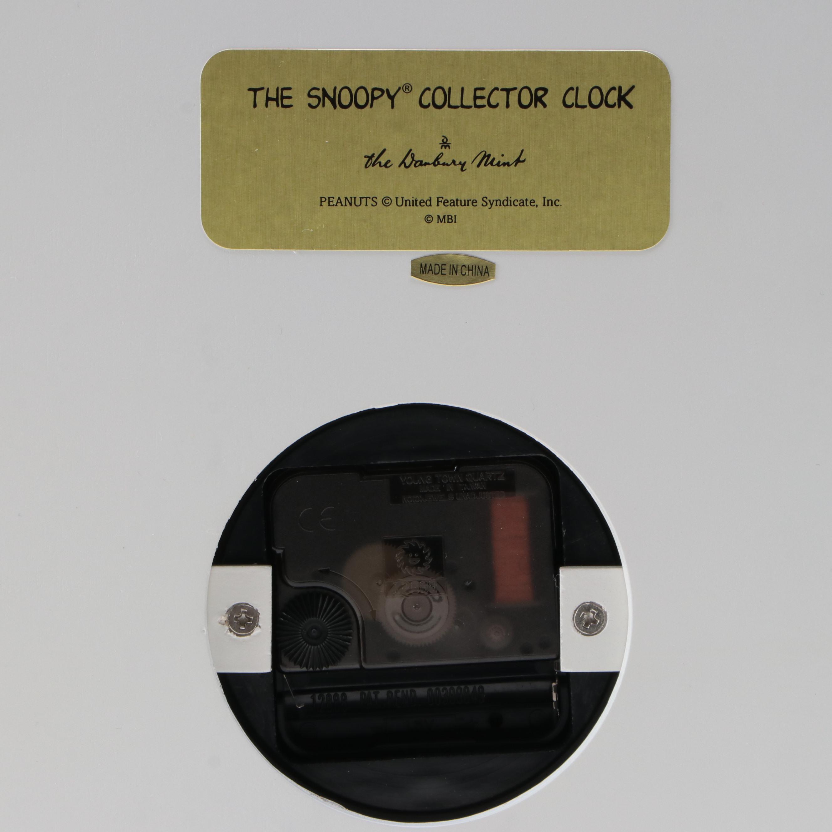 Danbury Mint Peanuted Battery Operated Wall Clock