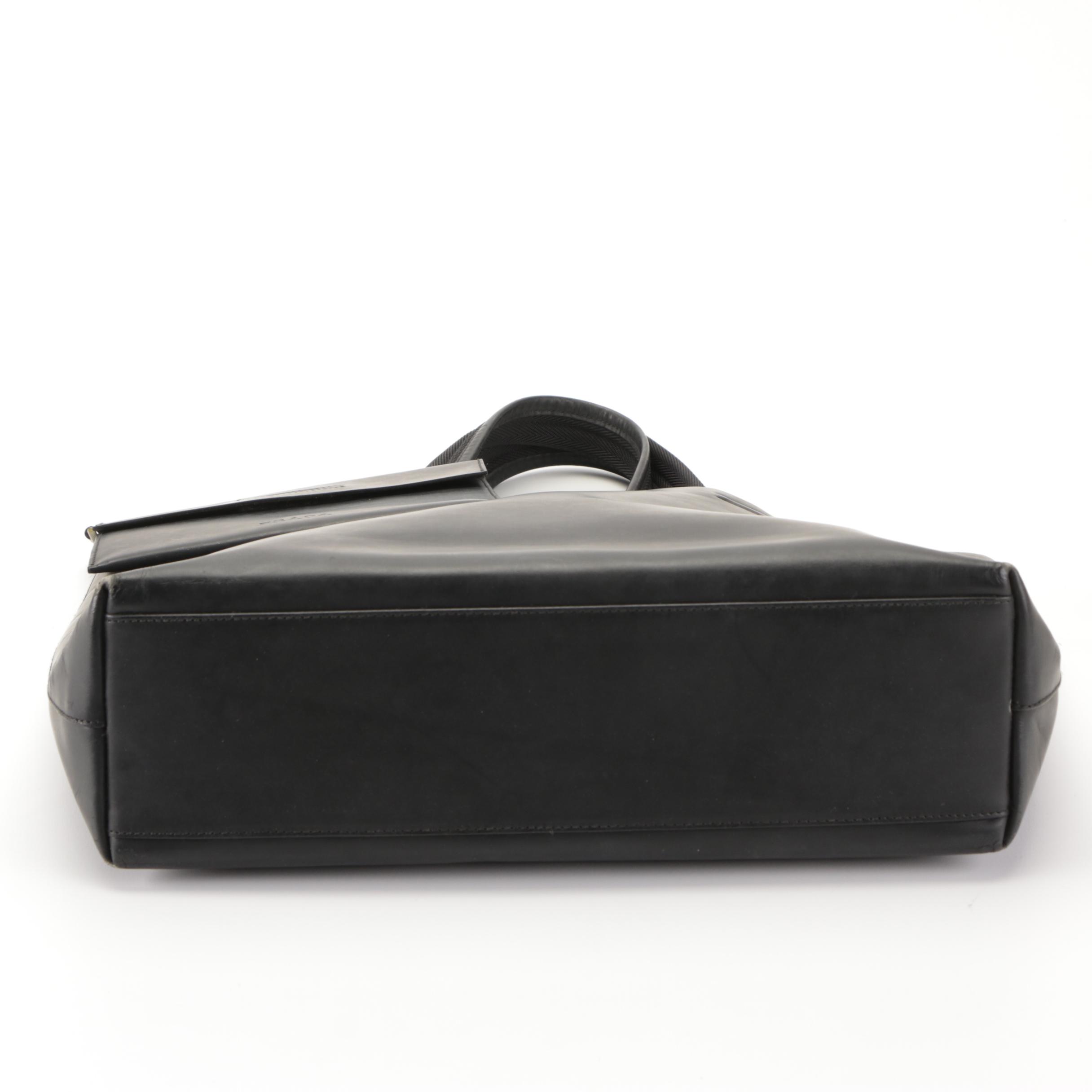 Prada Shopping Tote with Pouch in Smooth Black Leather