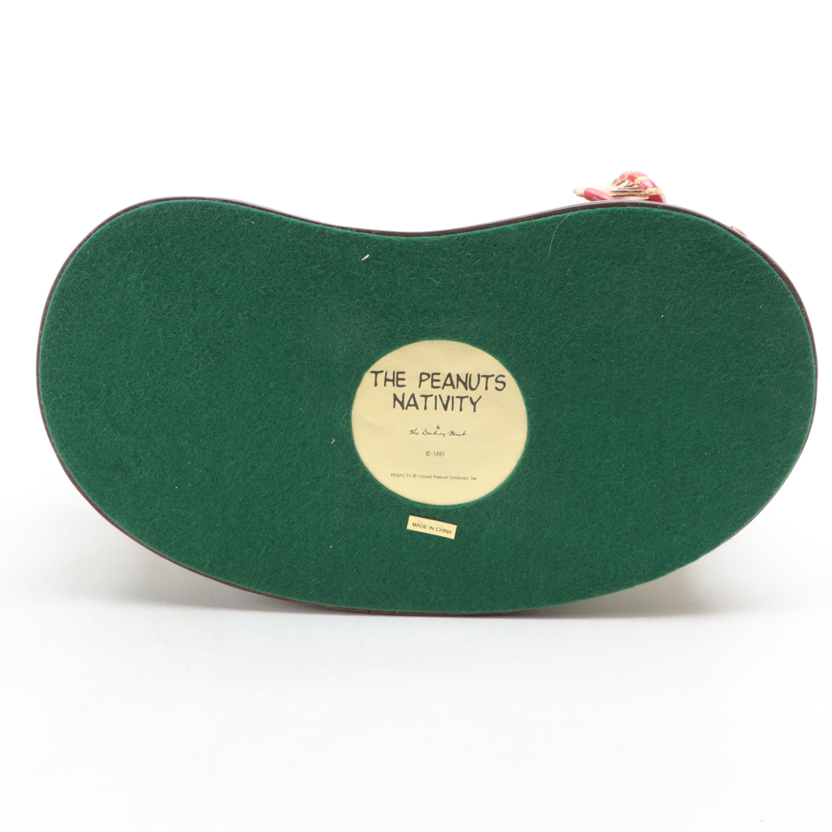 Danbury Mint Peanuts Nativity Scene Resin Figural Group