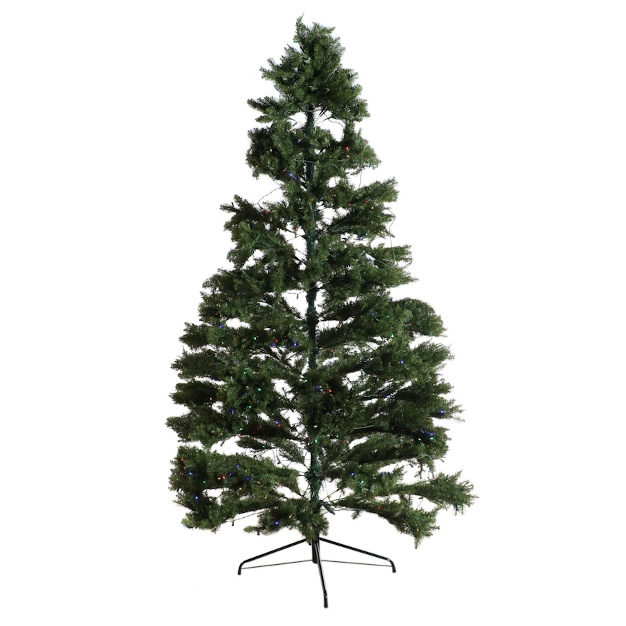 Northlight 9' Multicolor LED Pre-Lit Northern Spruce Christmas Tree