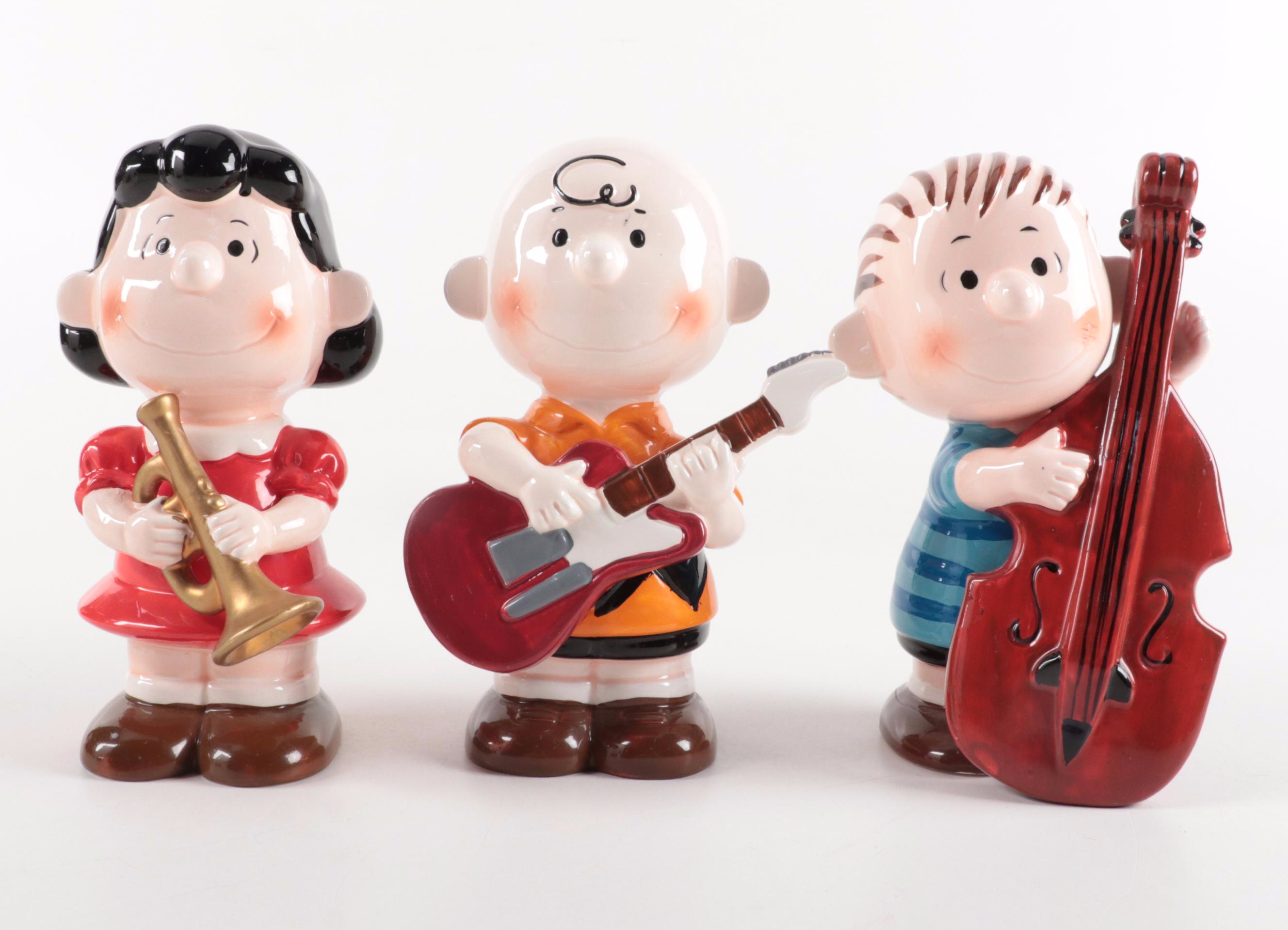 The Peanuts Gang Playing Instruments Ceramic Coin Still Banks, 1966