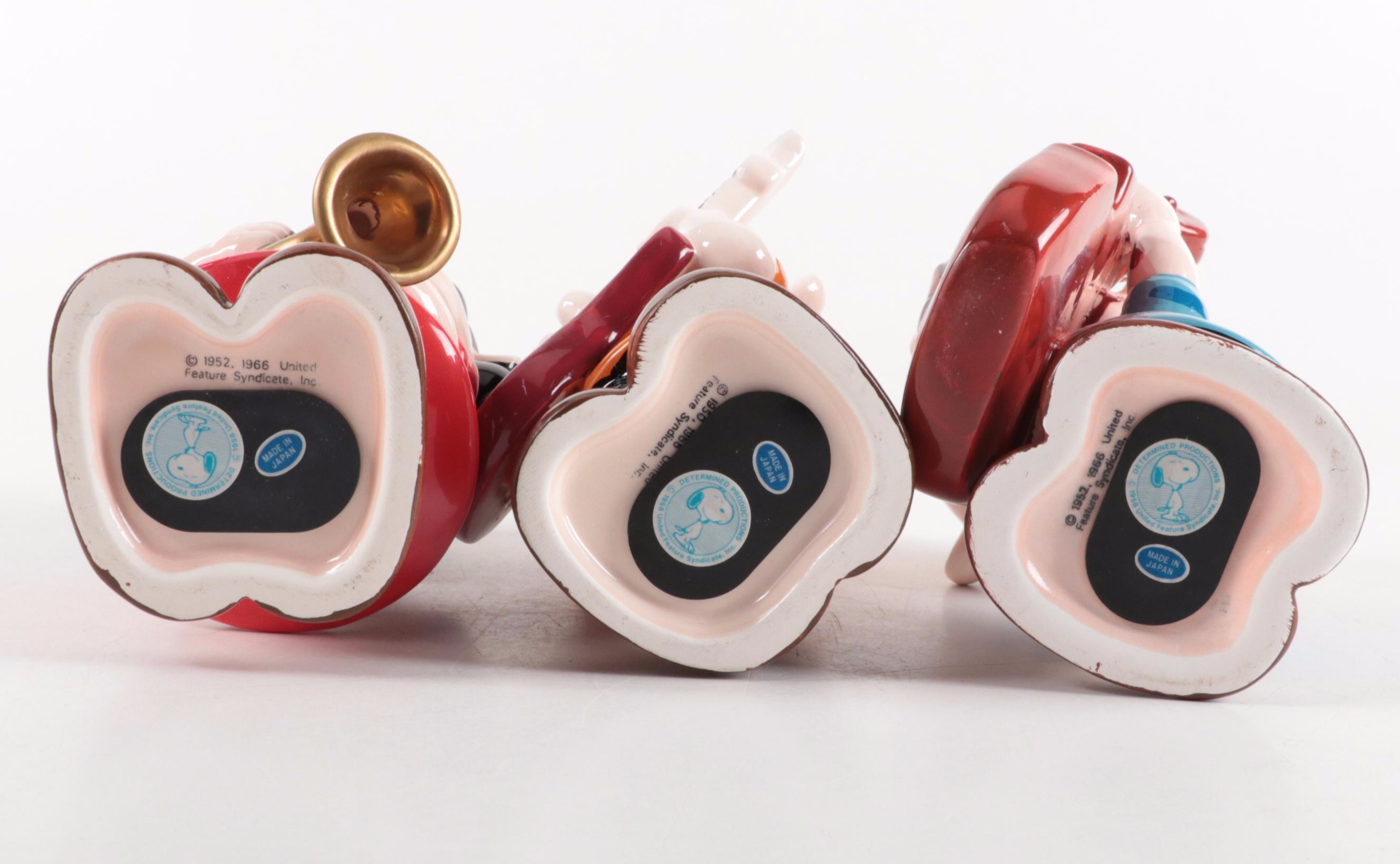 The Peanuts Gang Playing Instruments Ceramic Coin Still Banks, 1966