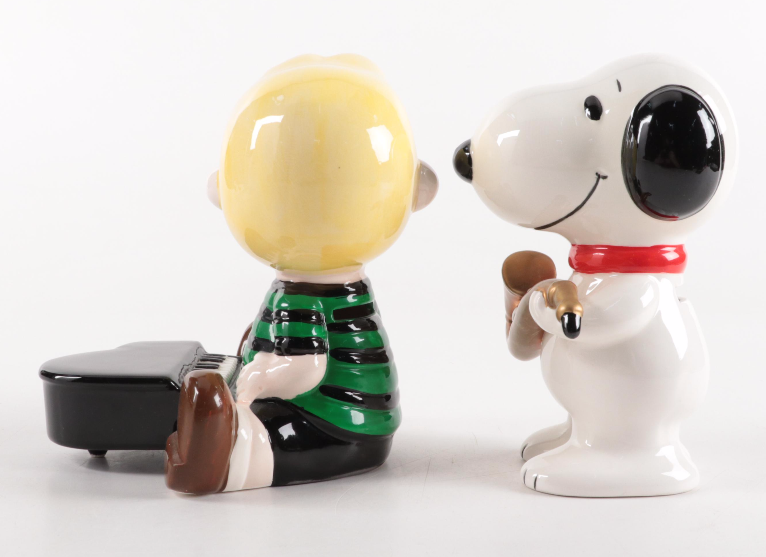 The Peanuts Gang Playing Instruments Ceramic Coin Still Banks, 1966
