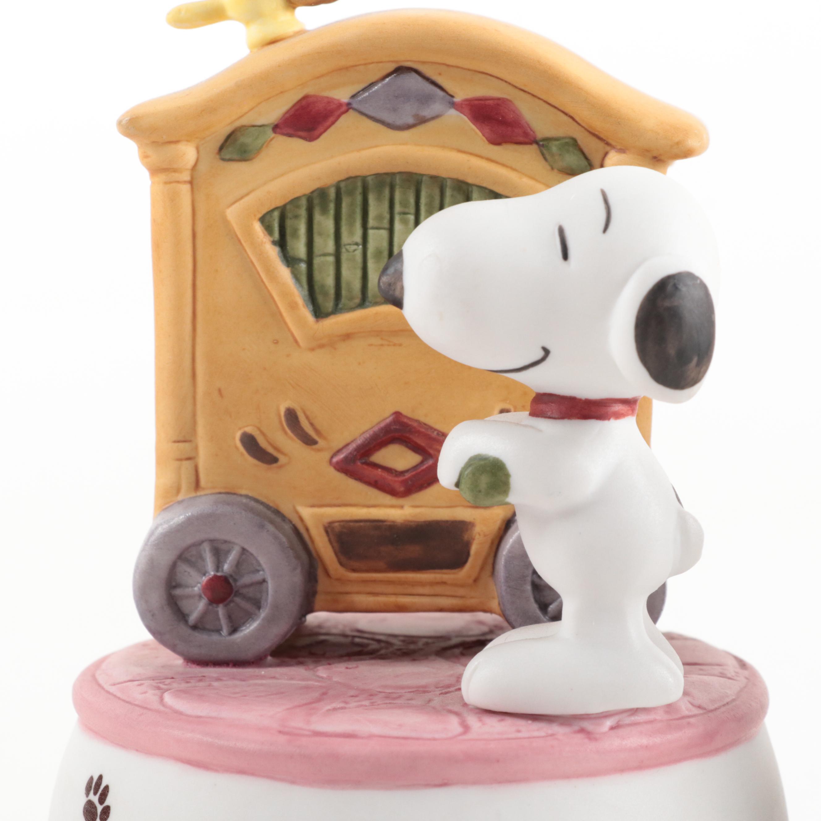 Sekiguchi "Snoopy" Peanuts Porcelain Musical Figurines
