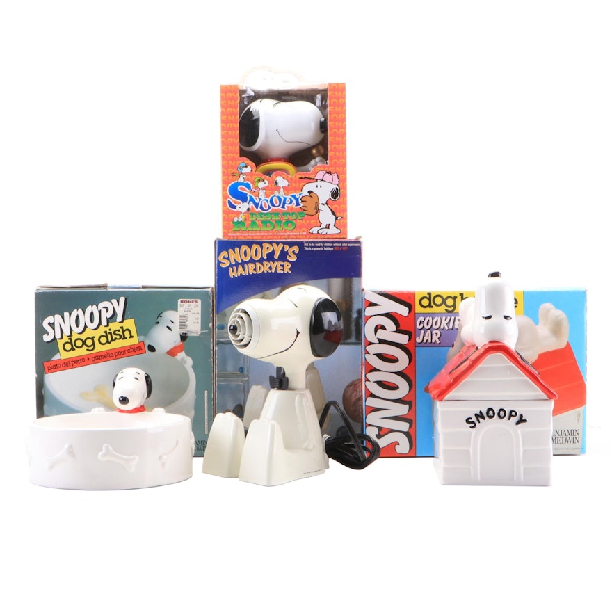 Peanuts Snoopy Desk-Top Radio, Dog Dish, Cookie Jar and Hair Dryer