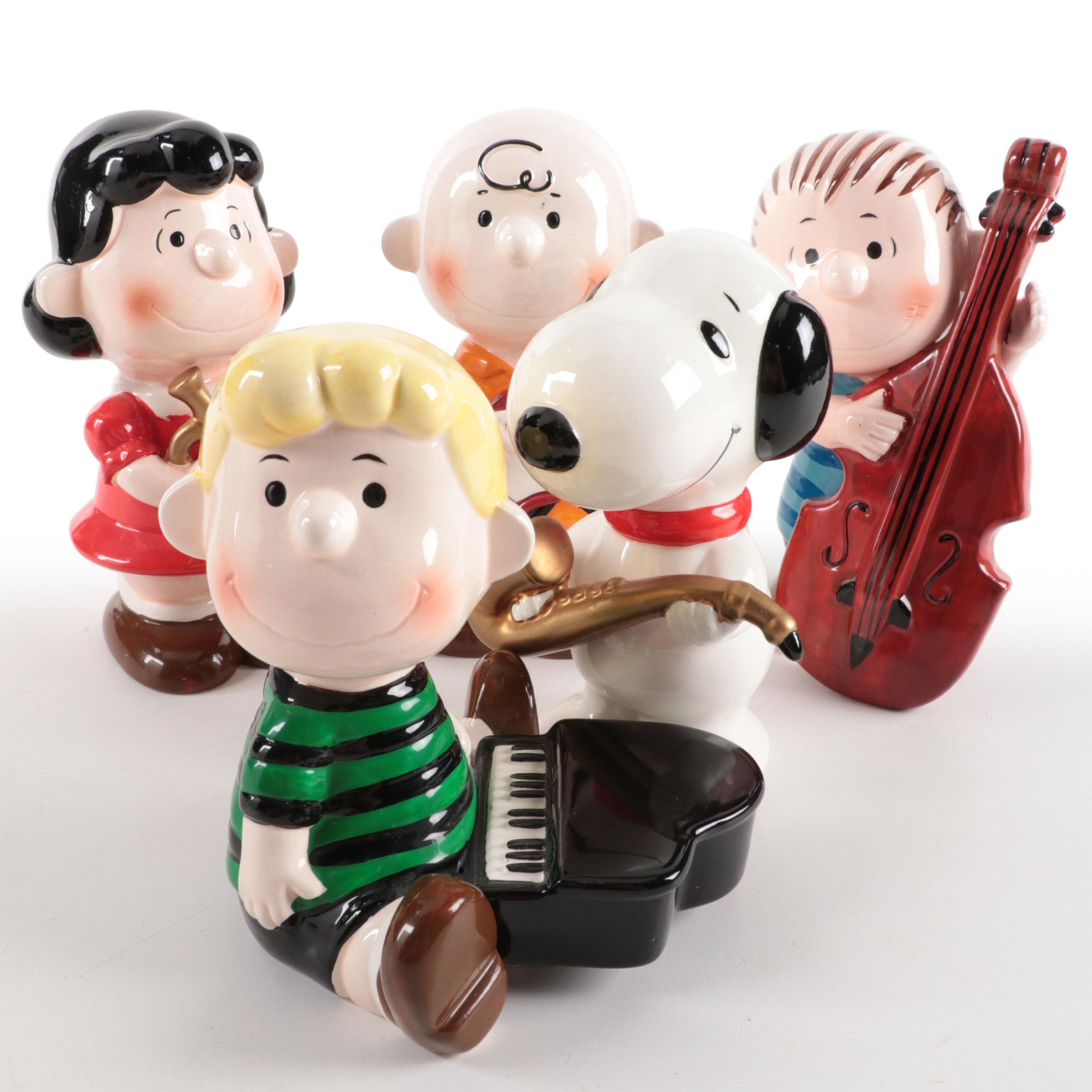 The Peanuts Gang Playing Instruments Ceramic Coin Still Banks, 1966