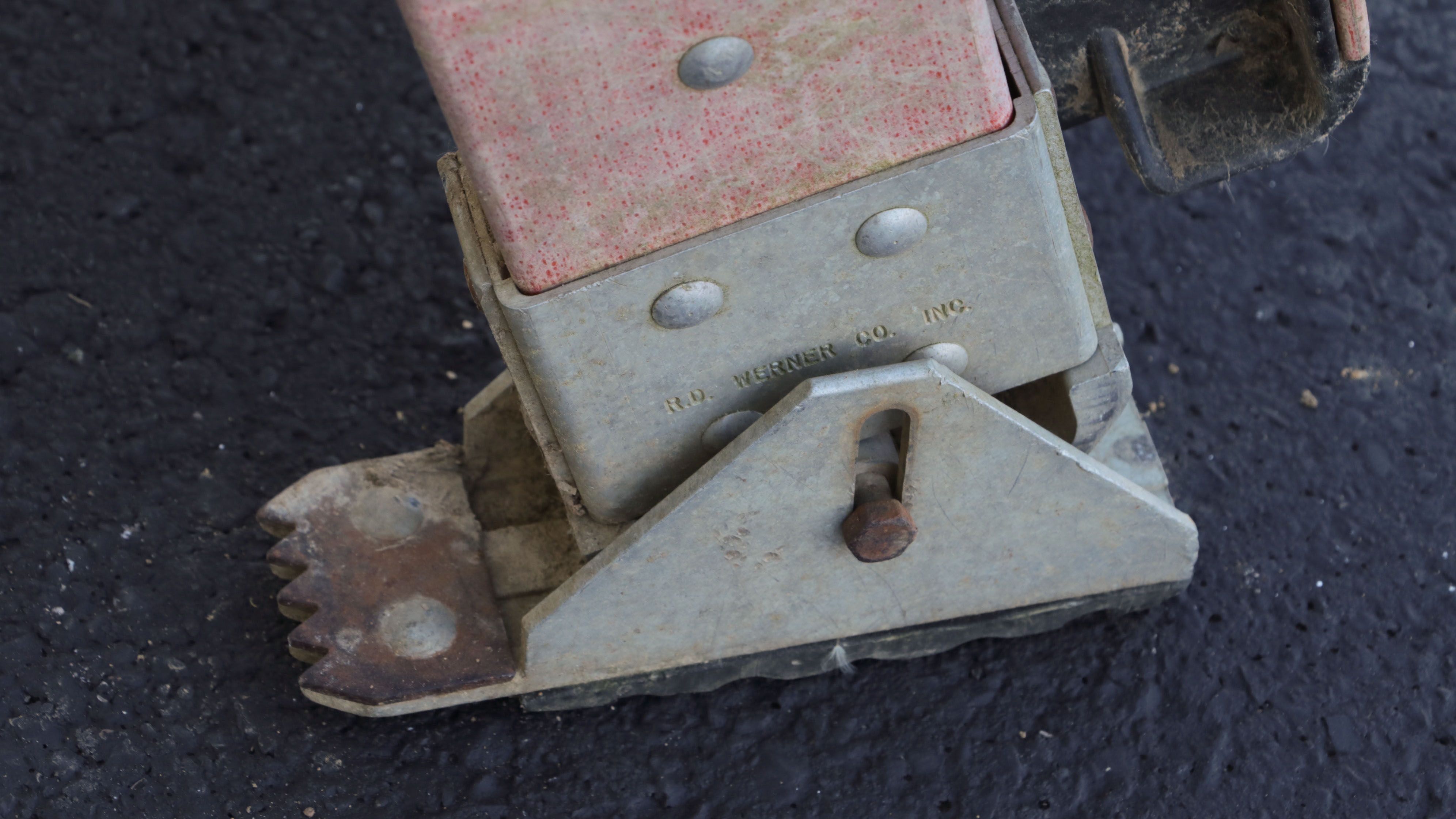 Werner Fiberglass and Aluminum Extension Ladders