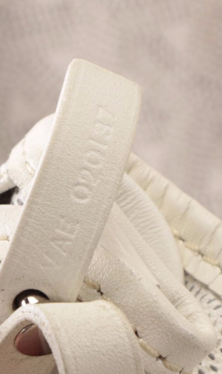 Goyard Saint Louis GM Tote Bag in White Goyardine Coated Canvas with Pouch