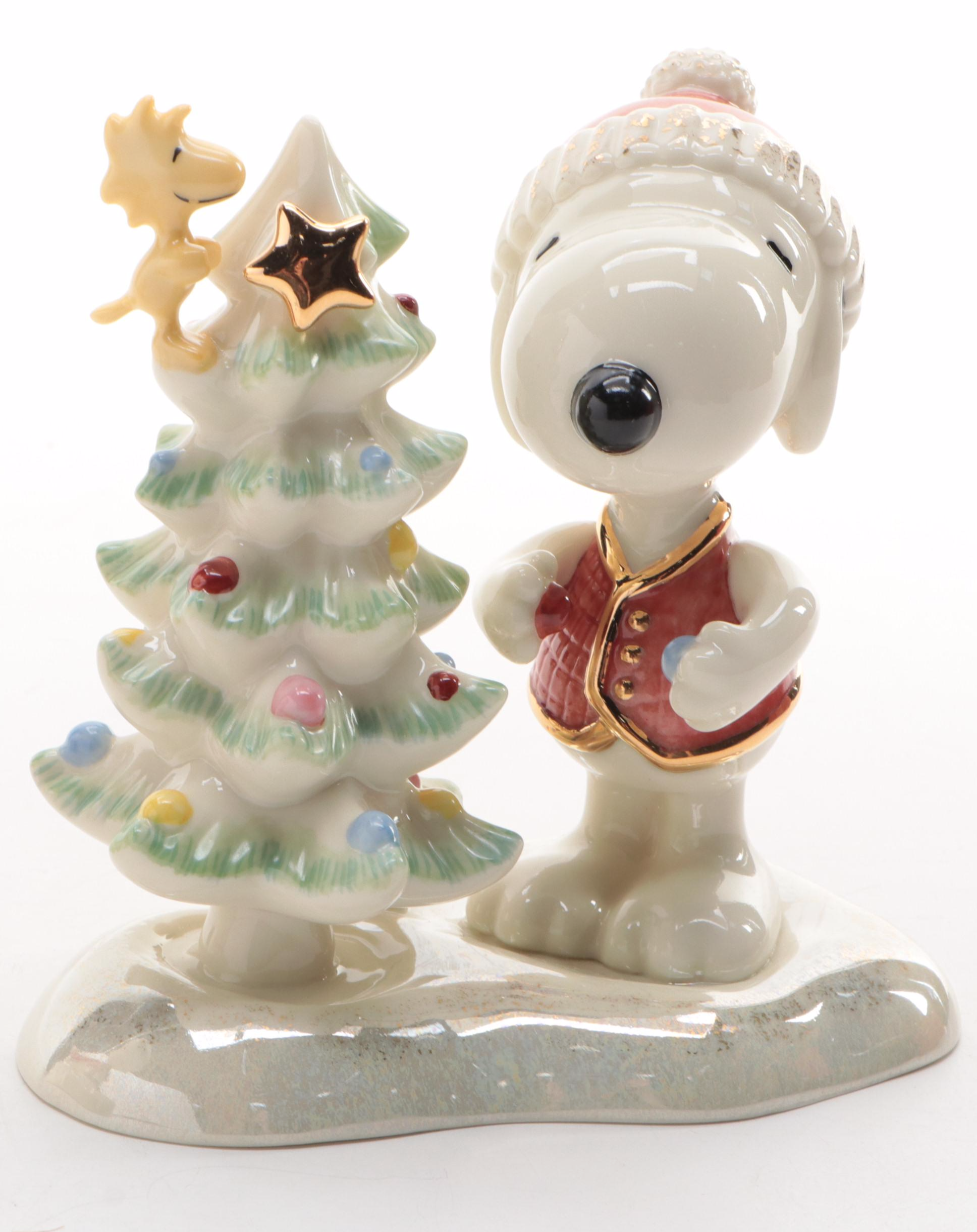 Lenox Peanuts "Snoopy's Christmas Celebration" Music Box with Figurine