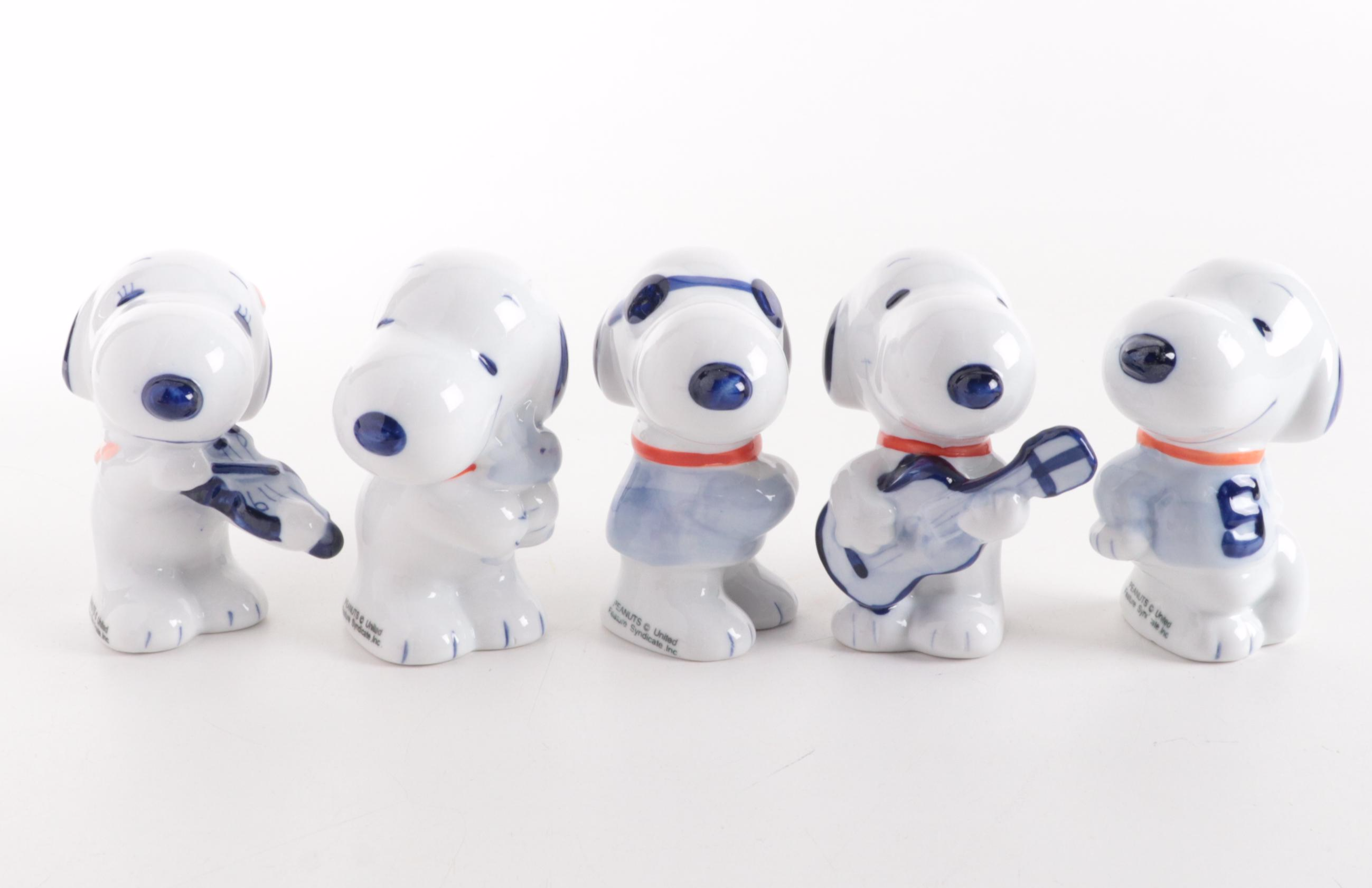 Sun Hing Peanuts Snoopy Ceramic Figurines with Seto Ceramic Peanuts Stoppers