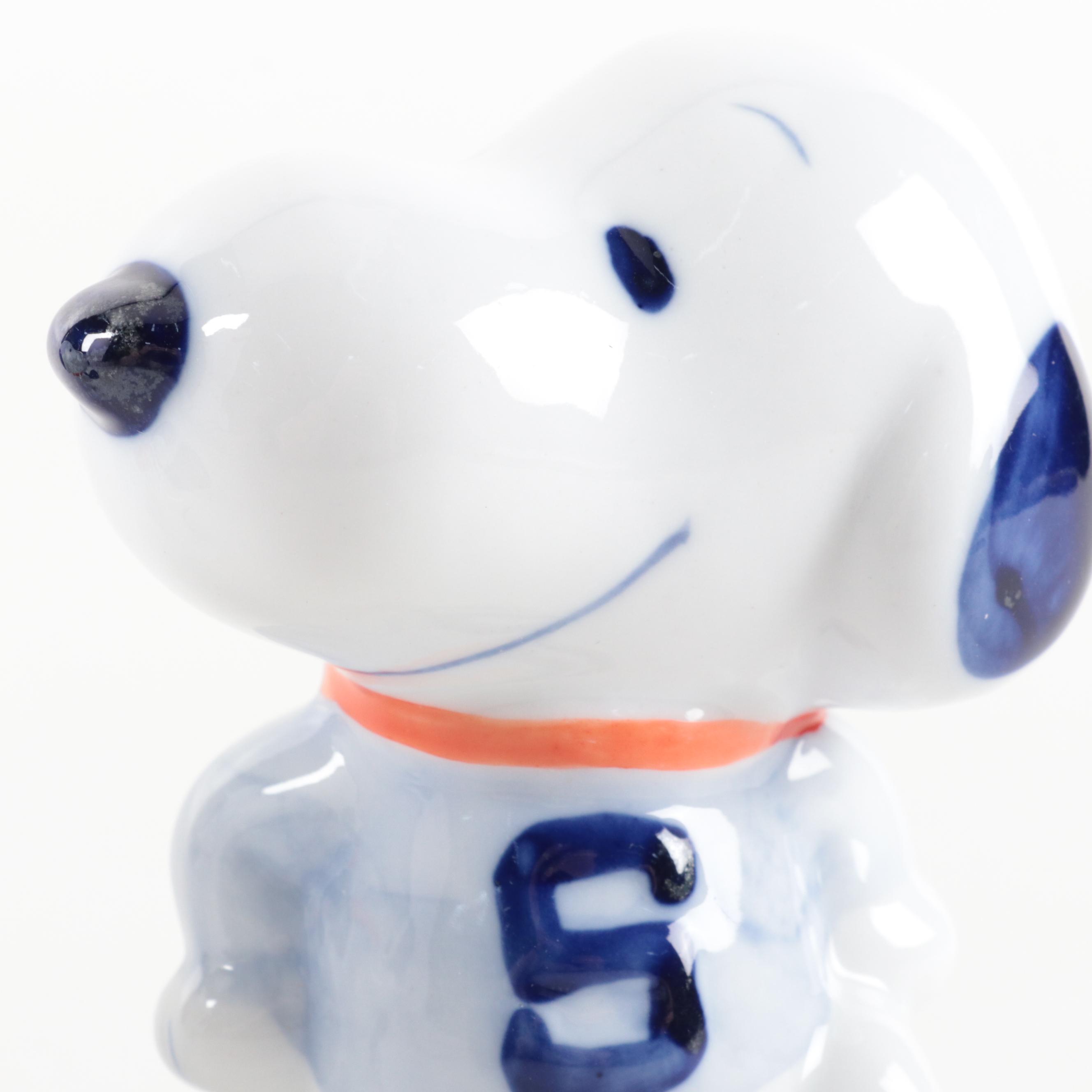 Sun Hing Peanuts Snoopy Ceramic Figurines with Seto Ceramic Peanuts Stoppers