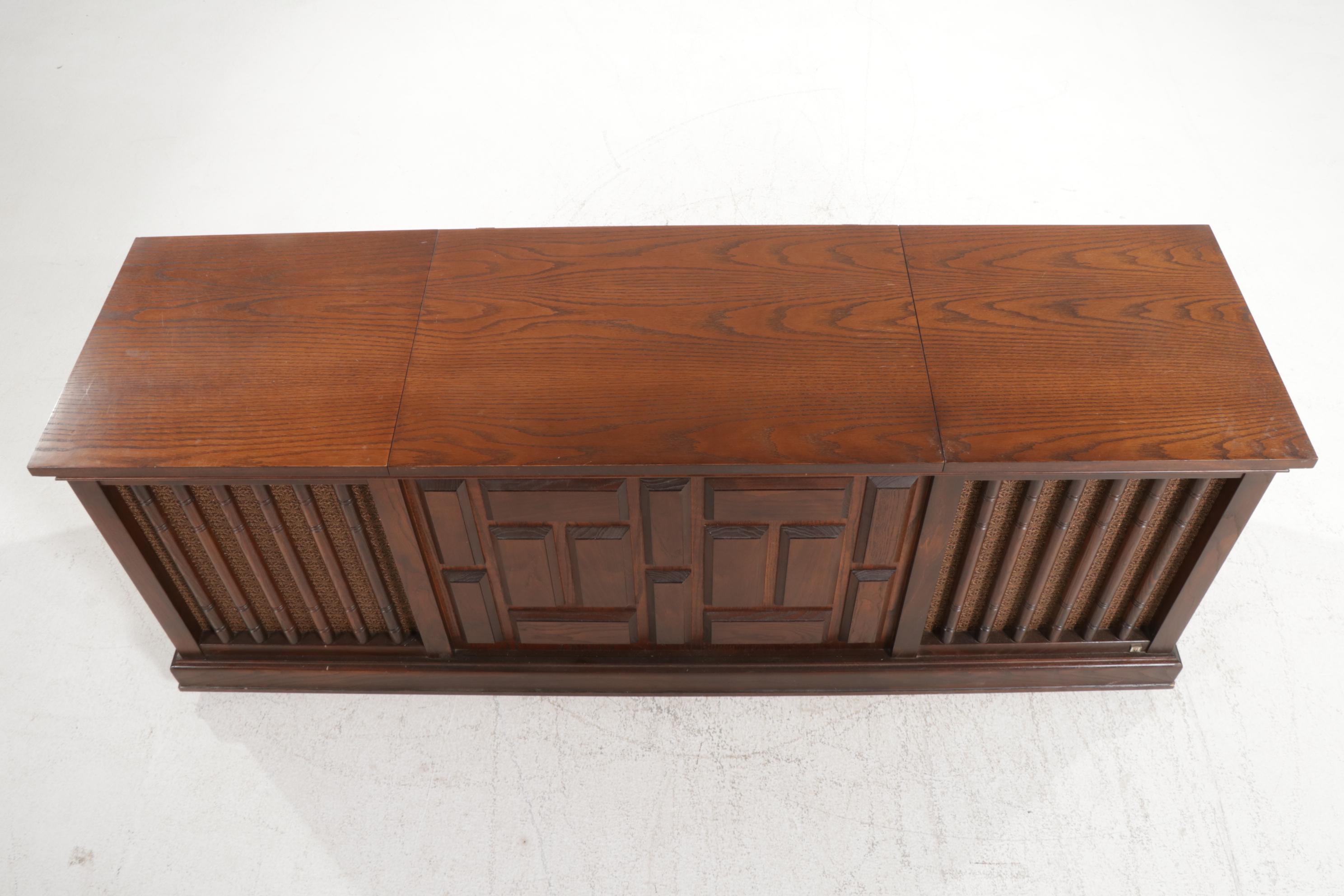 Packard Bell Spanish Baroque Style Stereo Console, Mid to Late 20th Century