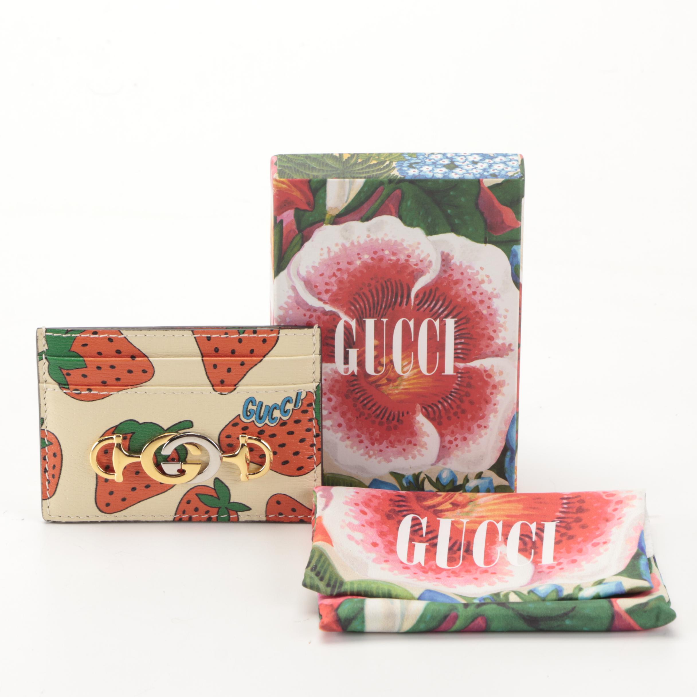 Gucci Zumi Card Case in Strawberry Print Leather with Box