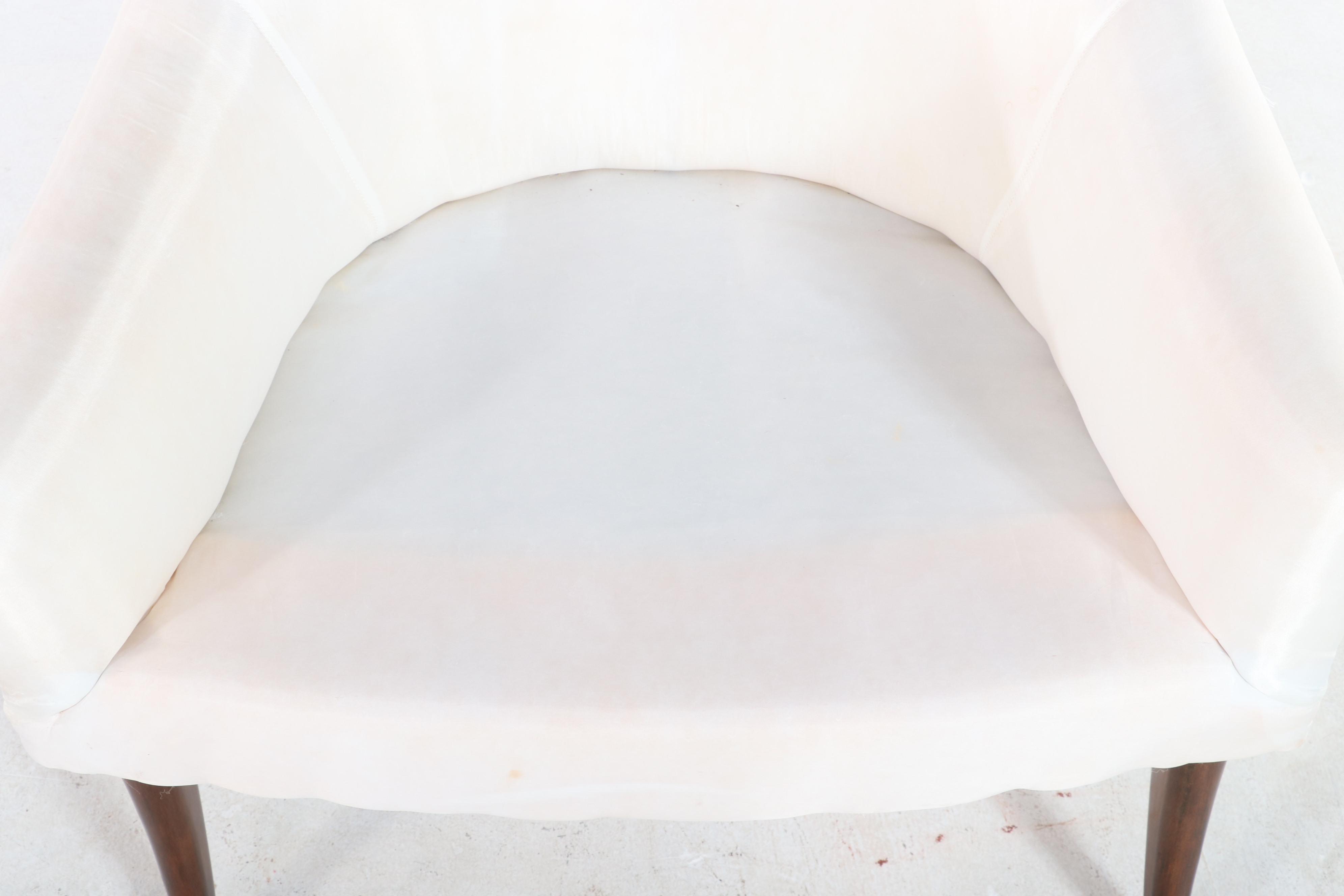 MLW Chairs Modernist Style Hardwood Lounge Chair