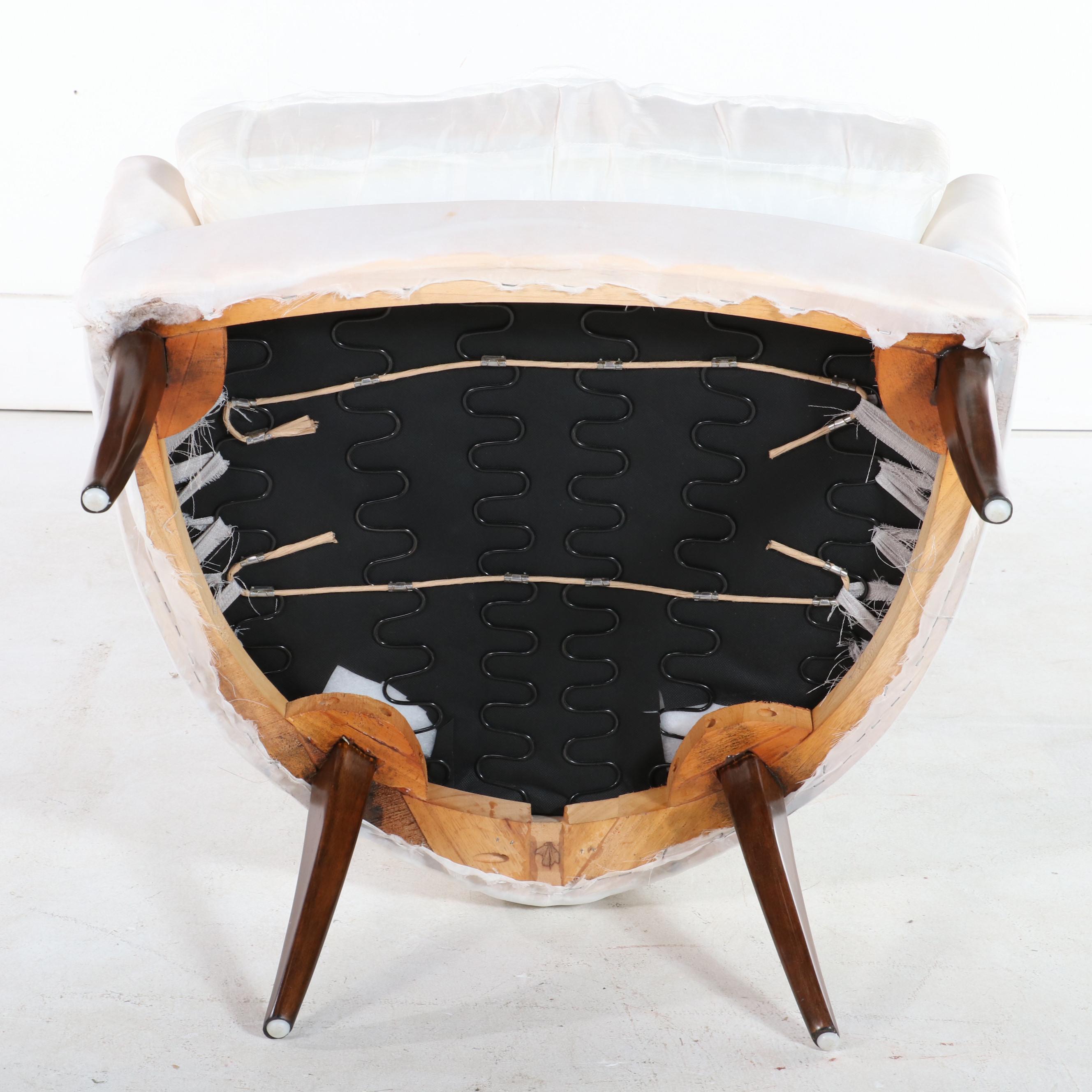 MLW Chairs Modernist Style Hardwood Lounge Chair