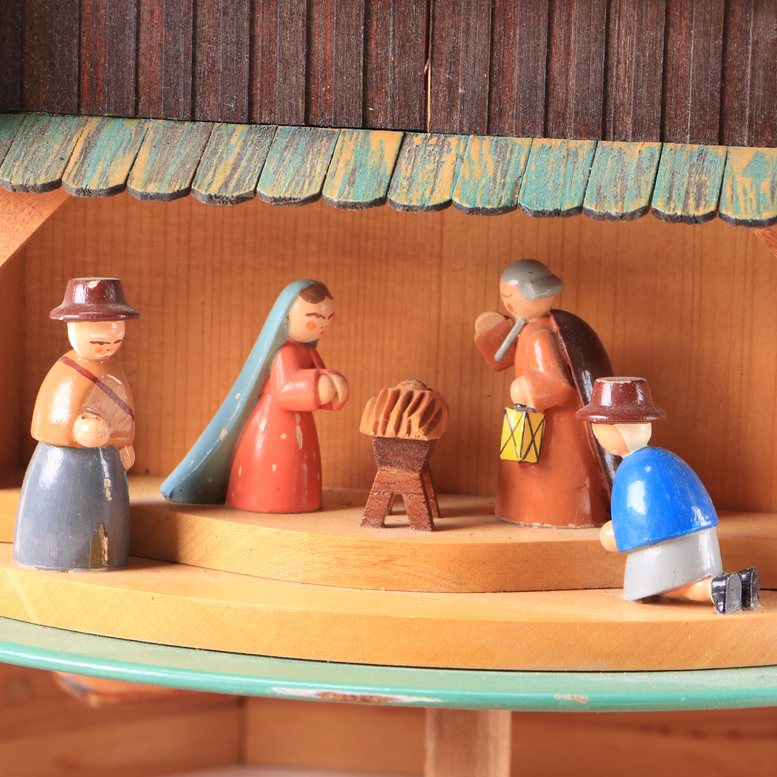 German Advent Candle Pyramid, Russian Belomorskie Uzory Folk Art Box