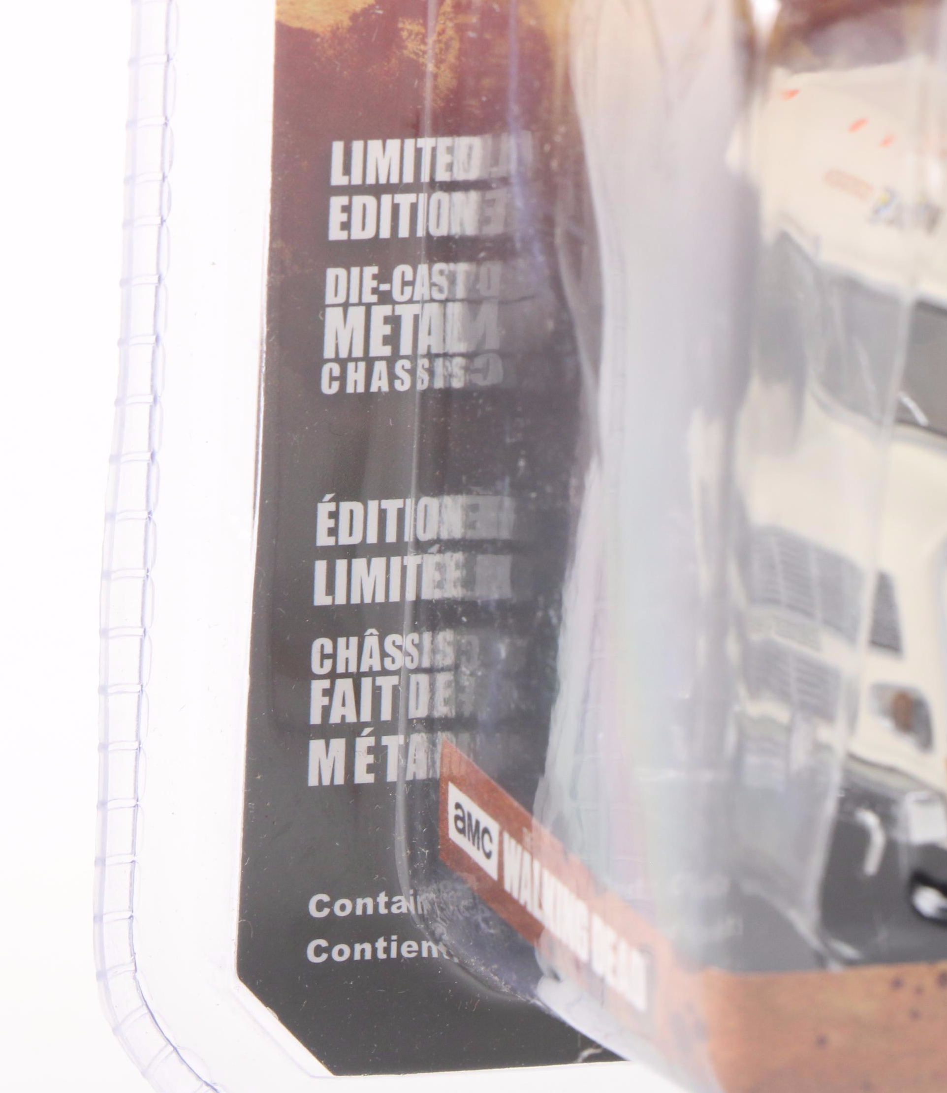 Greenlight The Walking Dead 1973 Winnebago Chieftain 1:64 Scale Diecast Vehicles