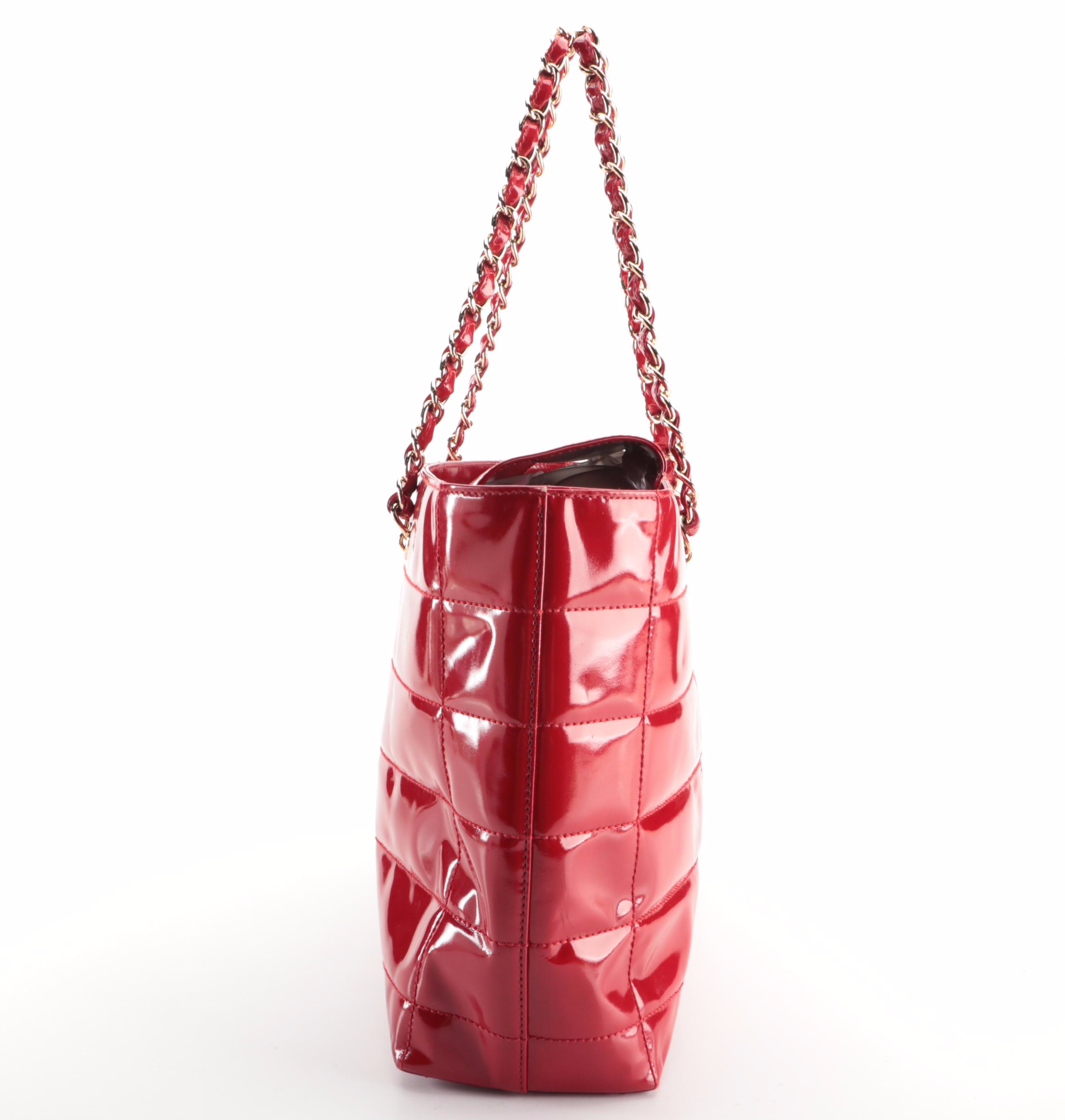 Chanel Chocolate Bar Tote Bag in Quilted Red Patent Leather